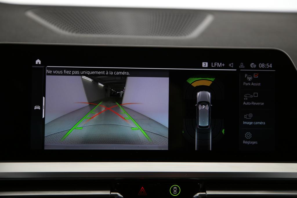 BMW 330i xDrive SAG Touring-image-9