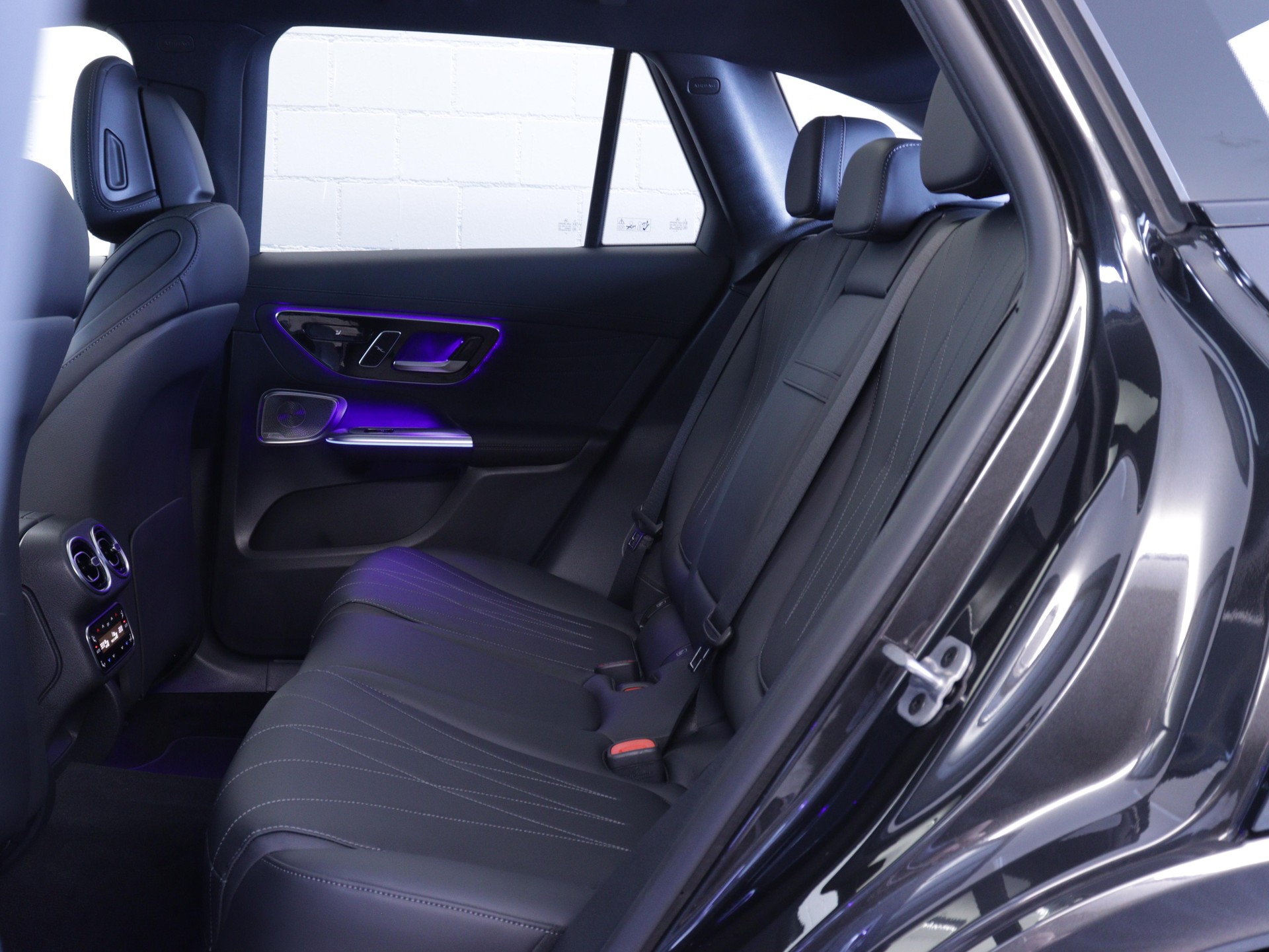 MERCEDES-BENZ GLC 450 d AMG Line 4matic-image-10