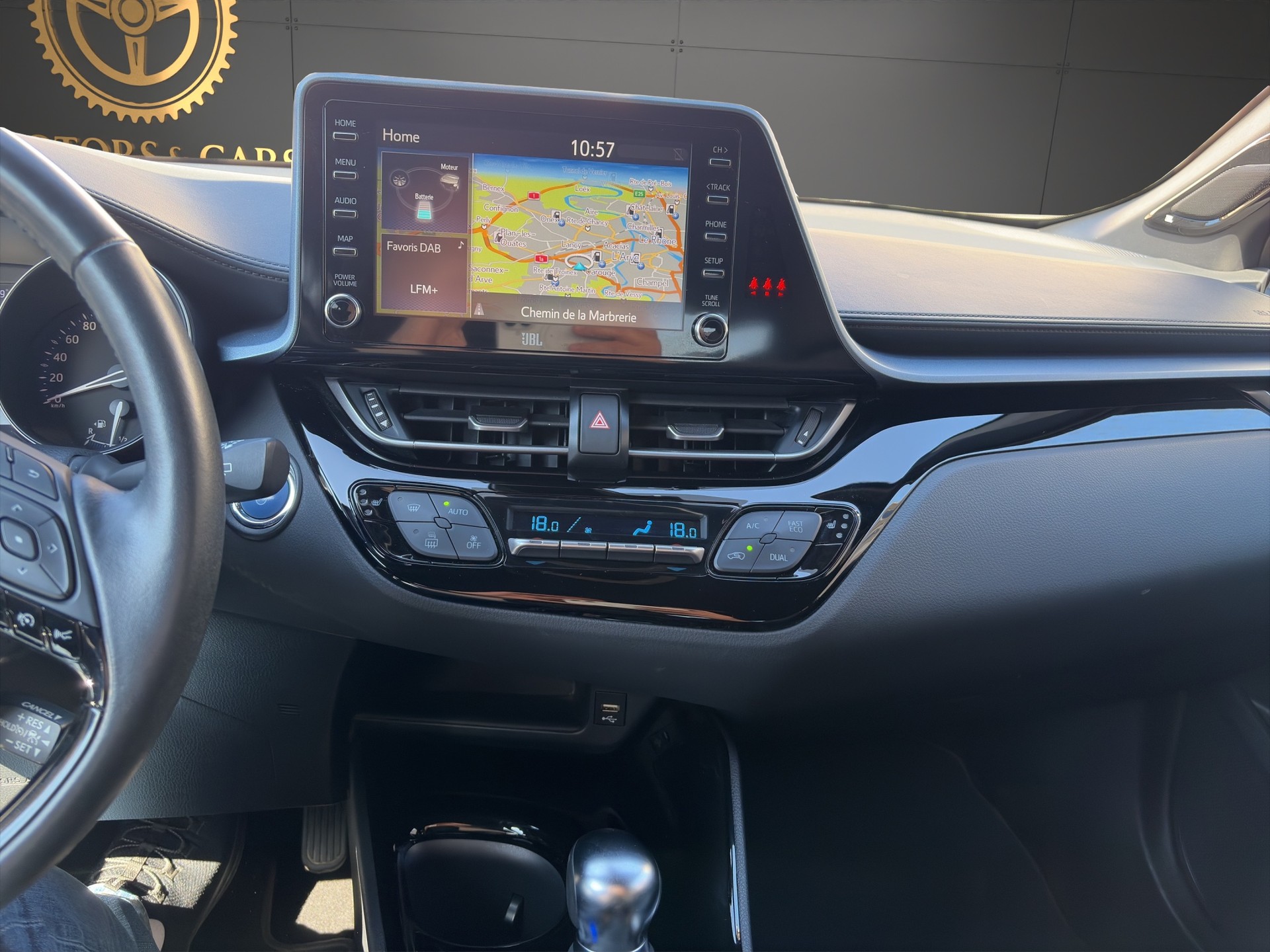 TOYOTA C-HR 1.8 HSD CVT Comfort-image-15