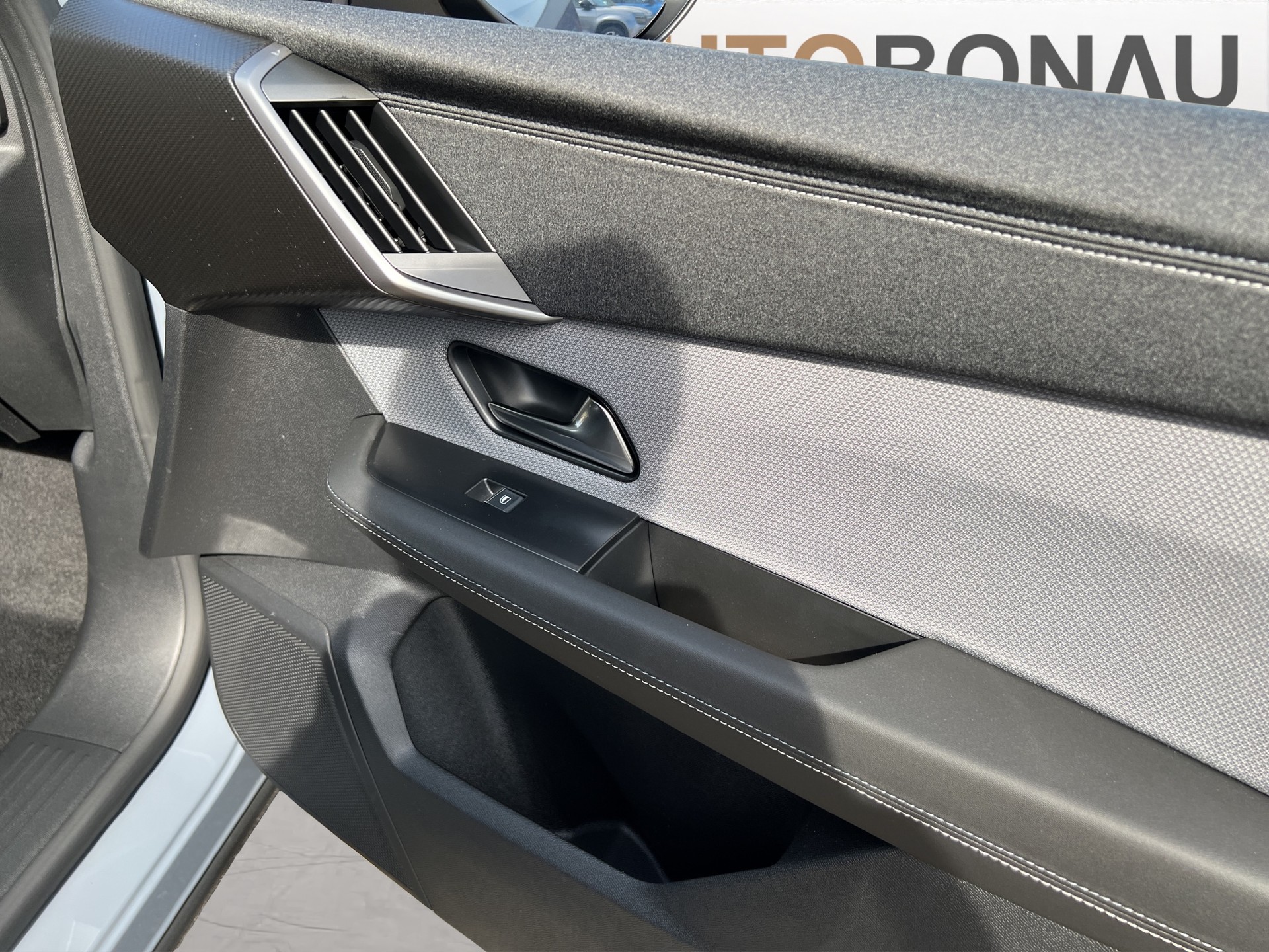 OPEL Grandland-e GS Anhängerkupplung-image-14