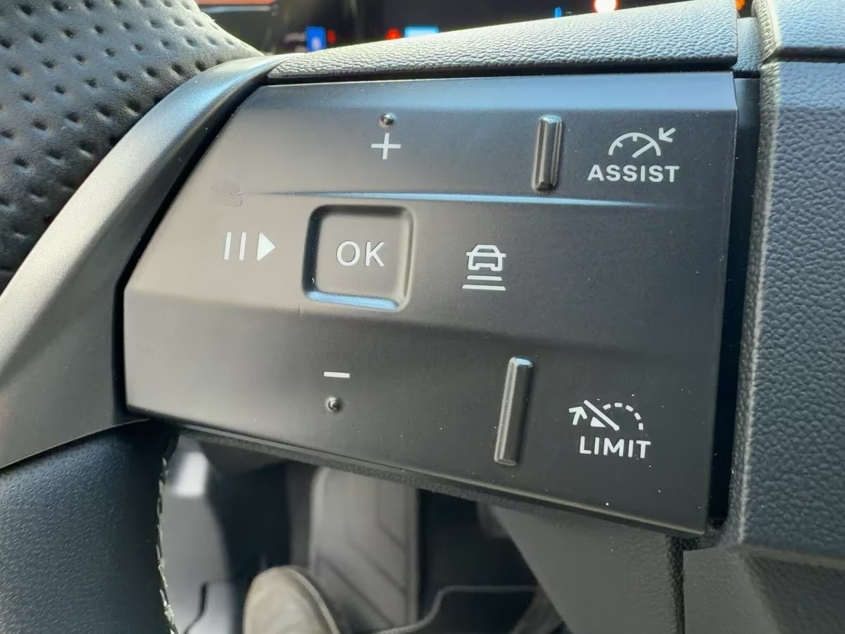 OPEL Grandland-e GS Anhängerkupplung-image-20