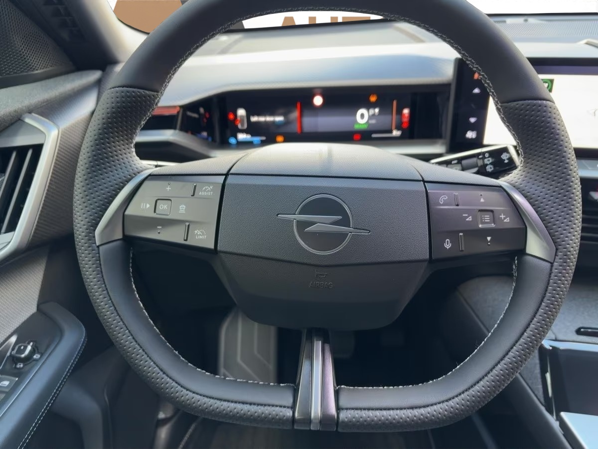 OPEL Grandland-e GS Anhängerkupplung-image-53
