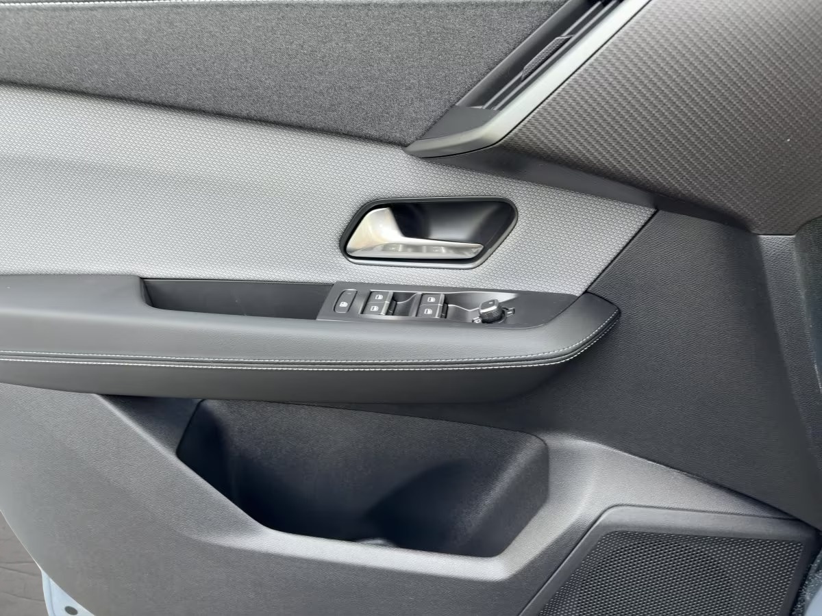OPEL Grandland-e GS Anhängerkupplung-image-26