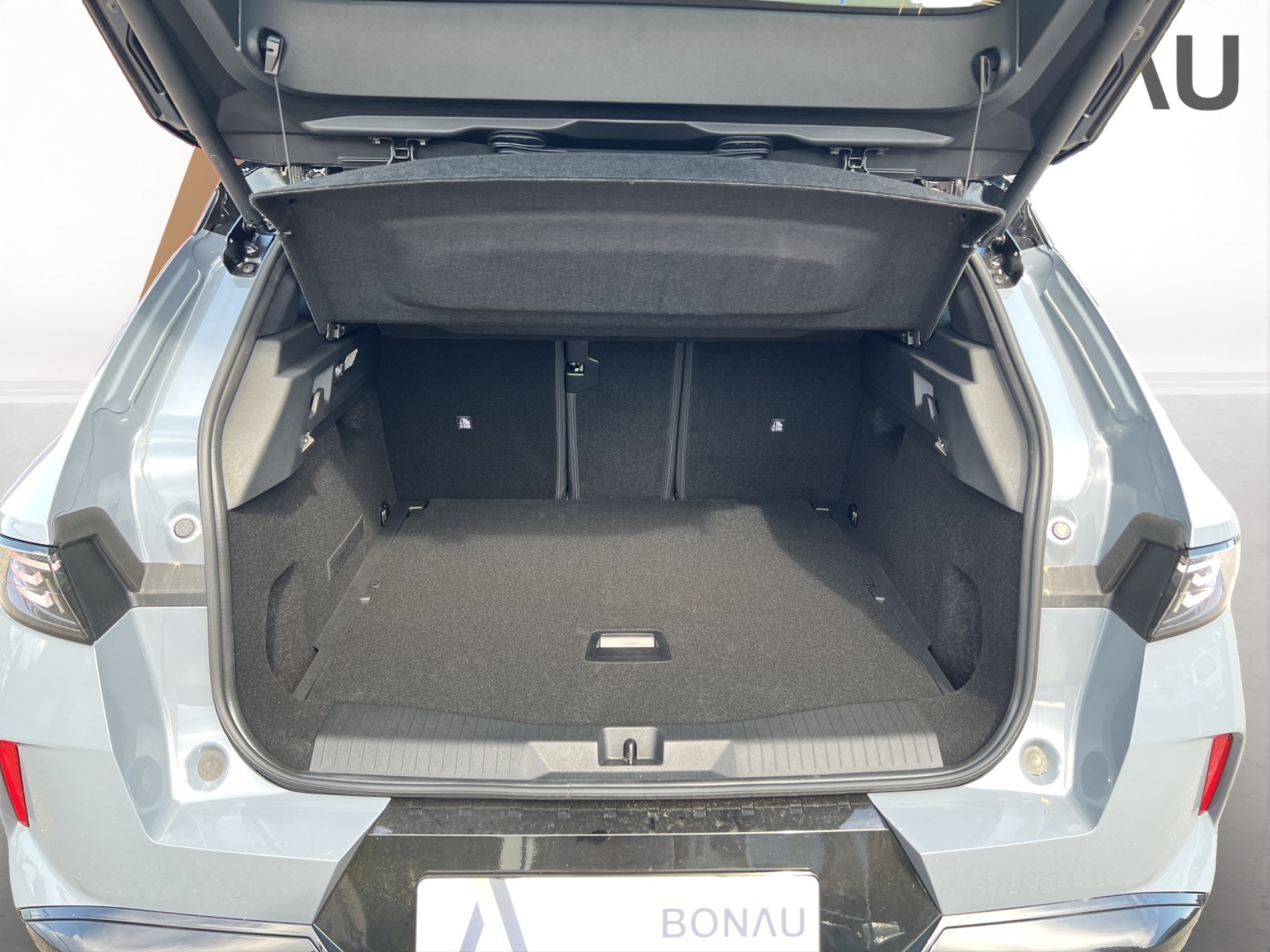 OPEL Grandland-e GS Anhängerkupplung-image-25