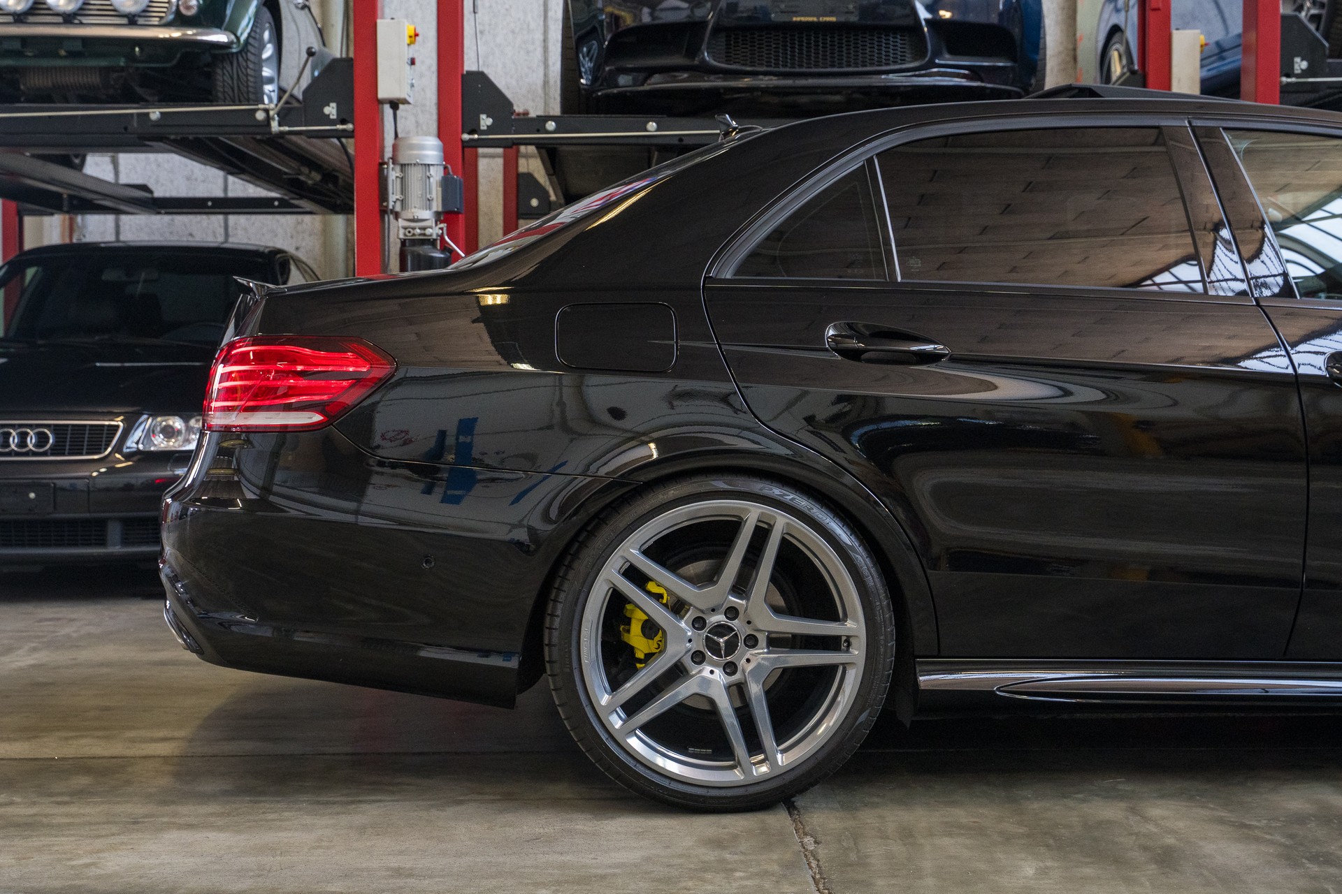 MERCEDES-BENZ E 350 BlueTEC Avantgarde 4Matic 7G-Tronic-image-7