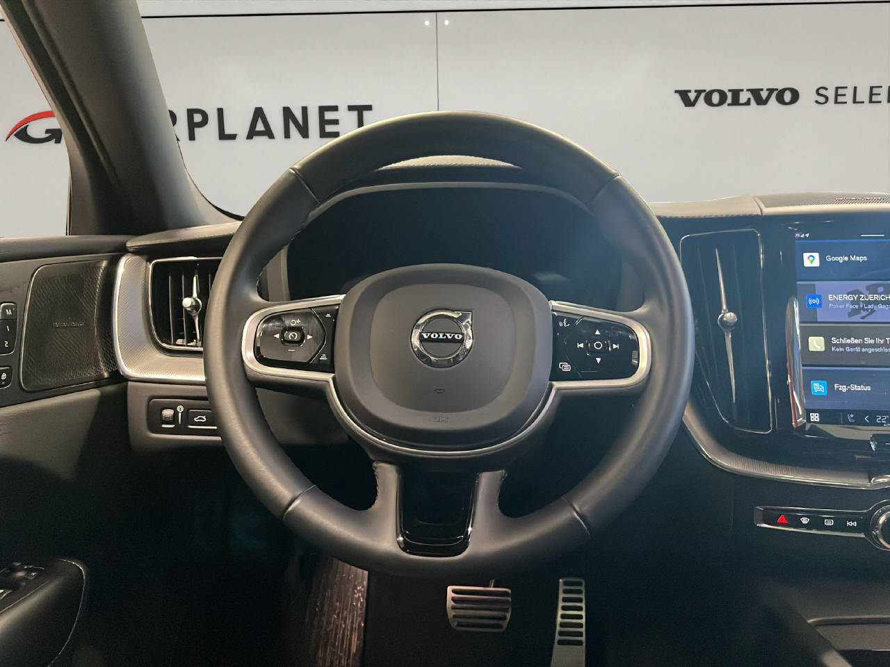 VOLVO XC60 2.0 T8 TE R-Design eAWD-image-9