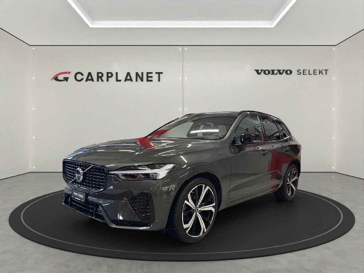 VOLVO XC60 2.0 T8 TE R-Design eAWD-image-0