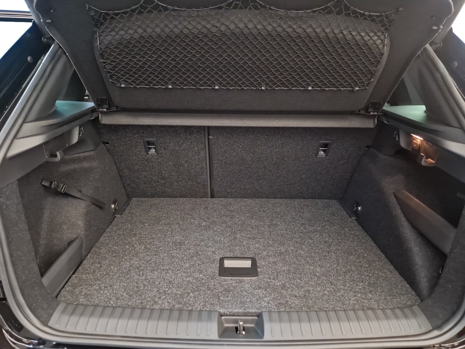 SKODA Kamiq 1.0 TSI Dynamic DSG-image-12