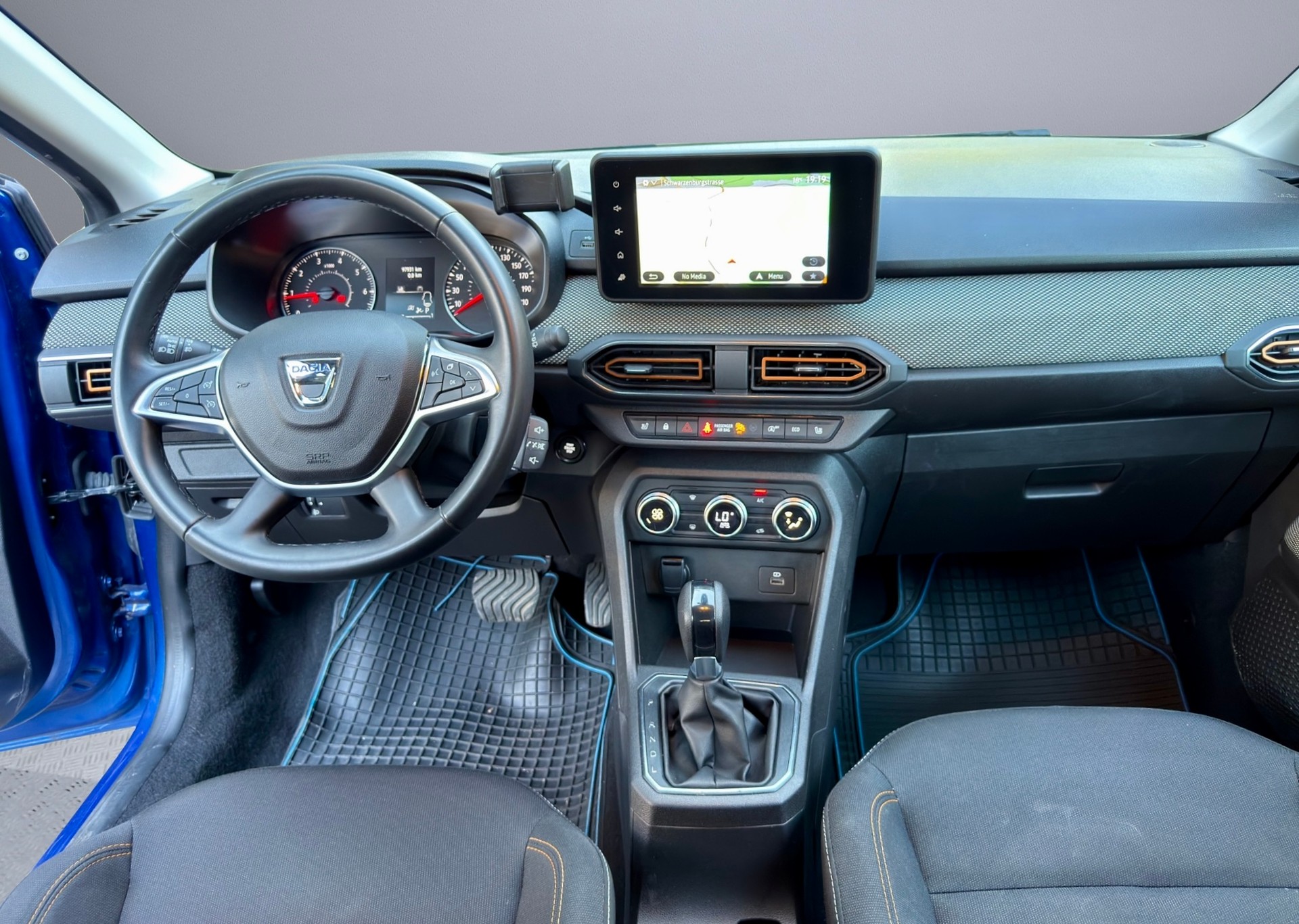DACIA Sandero Stepway TCe 90 Swiss Edition Automat-image-12