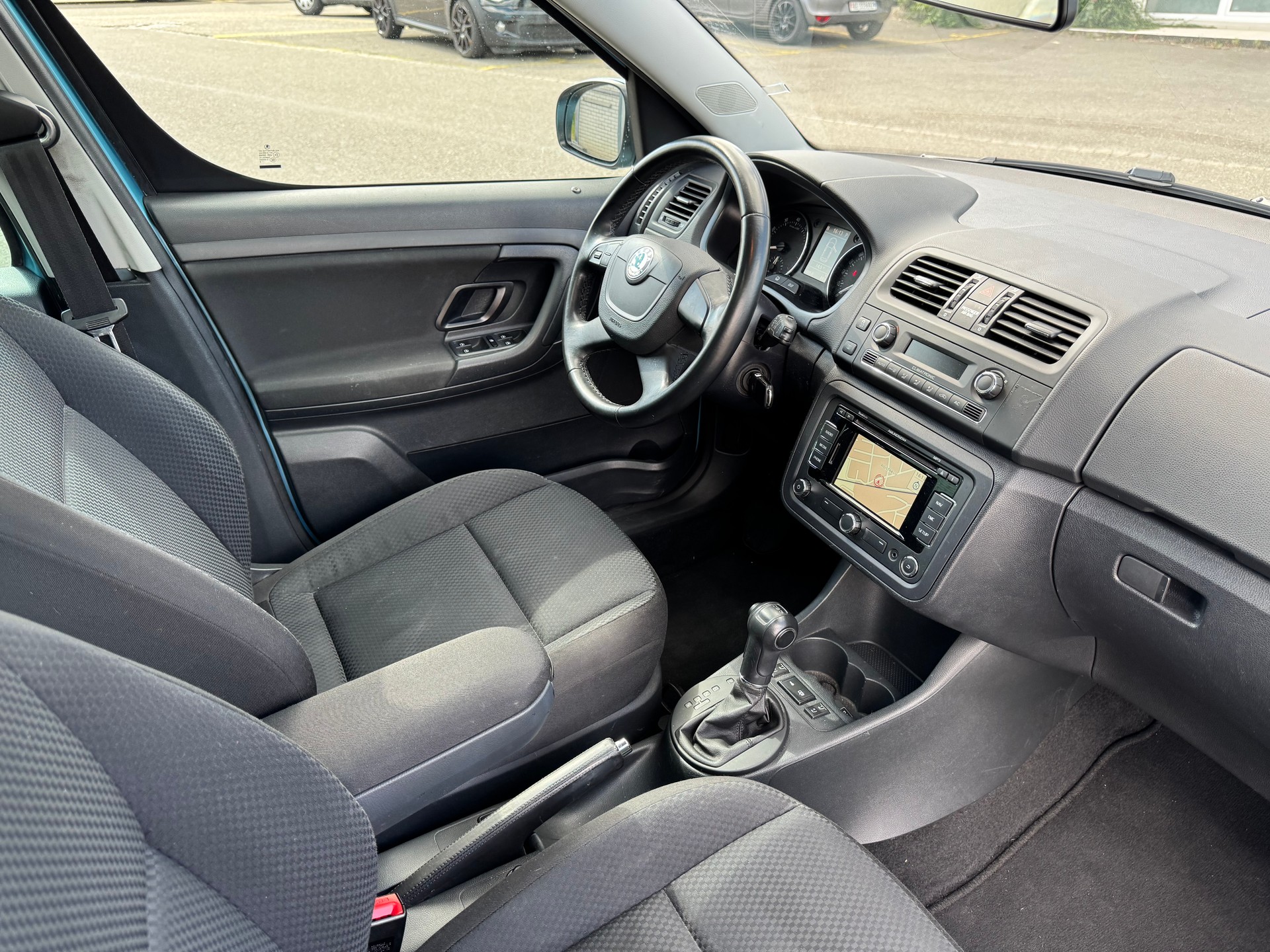SKODA Roomster 1.2 TSI Elegance DSG-image-11