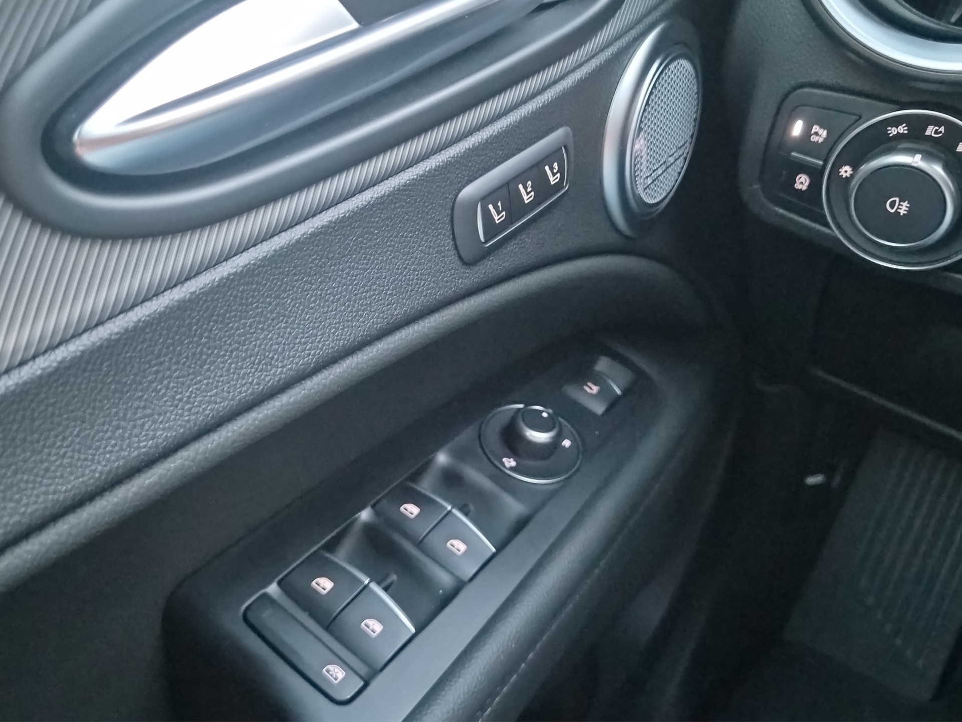 ALFA ROMEO Stelvio 2.0 Competizione Pack Sky Q4 AT8-image-14