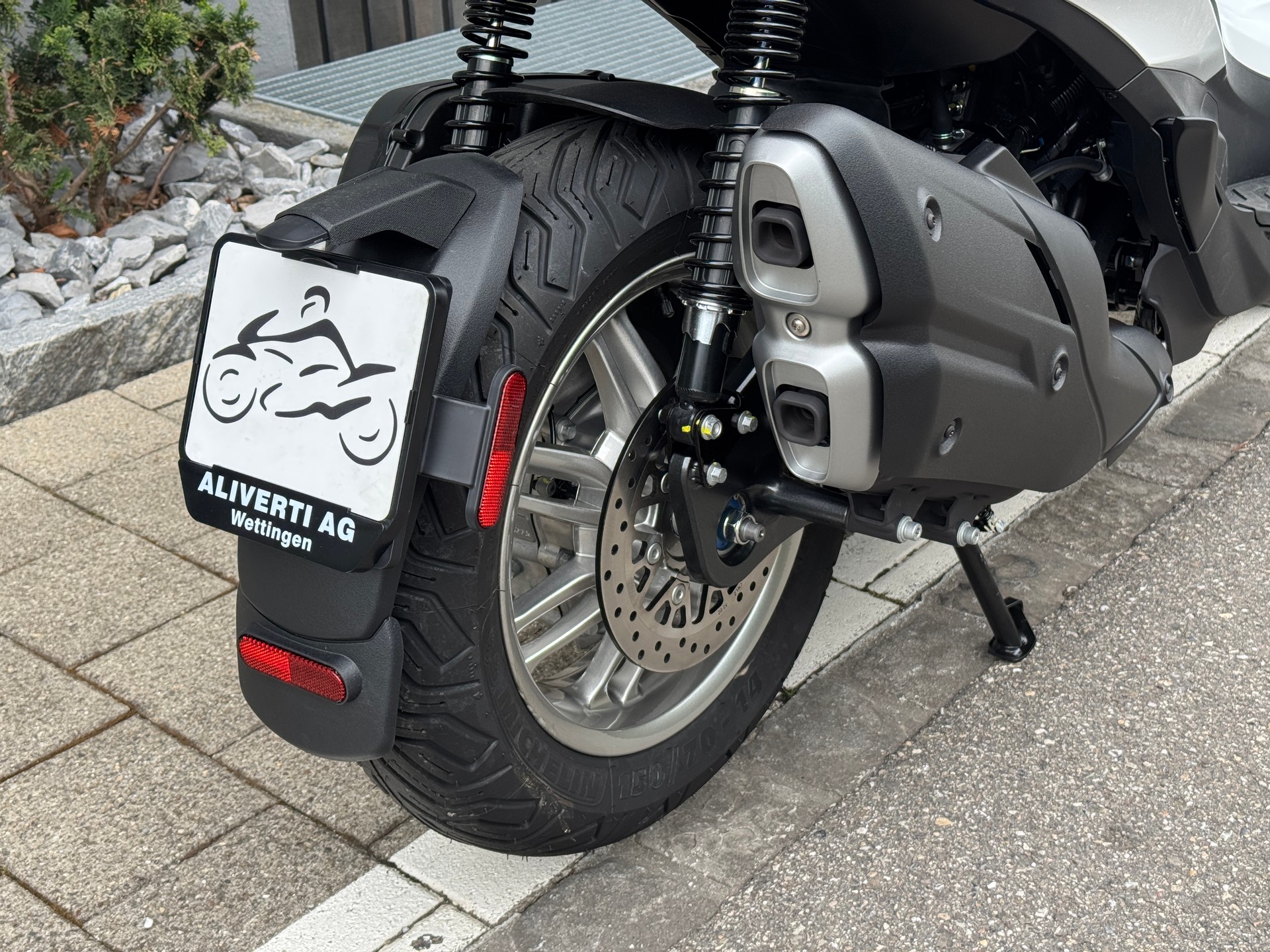 PIAGGIO Beverly 400 E5+-image-15
