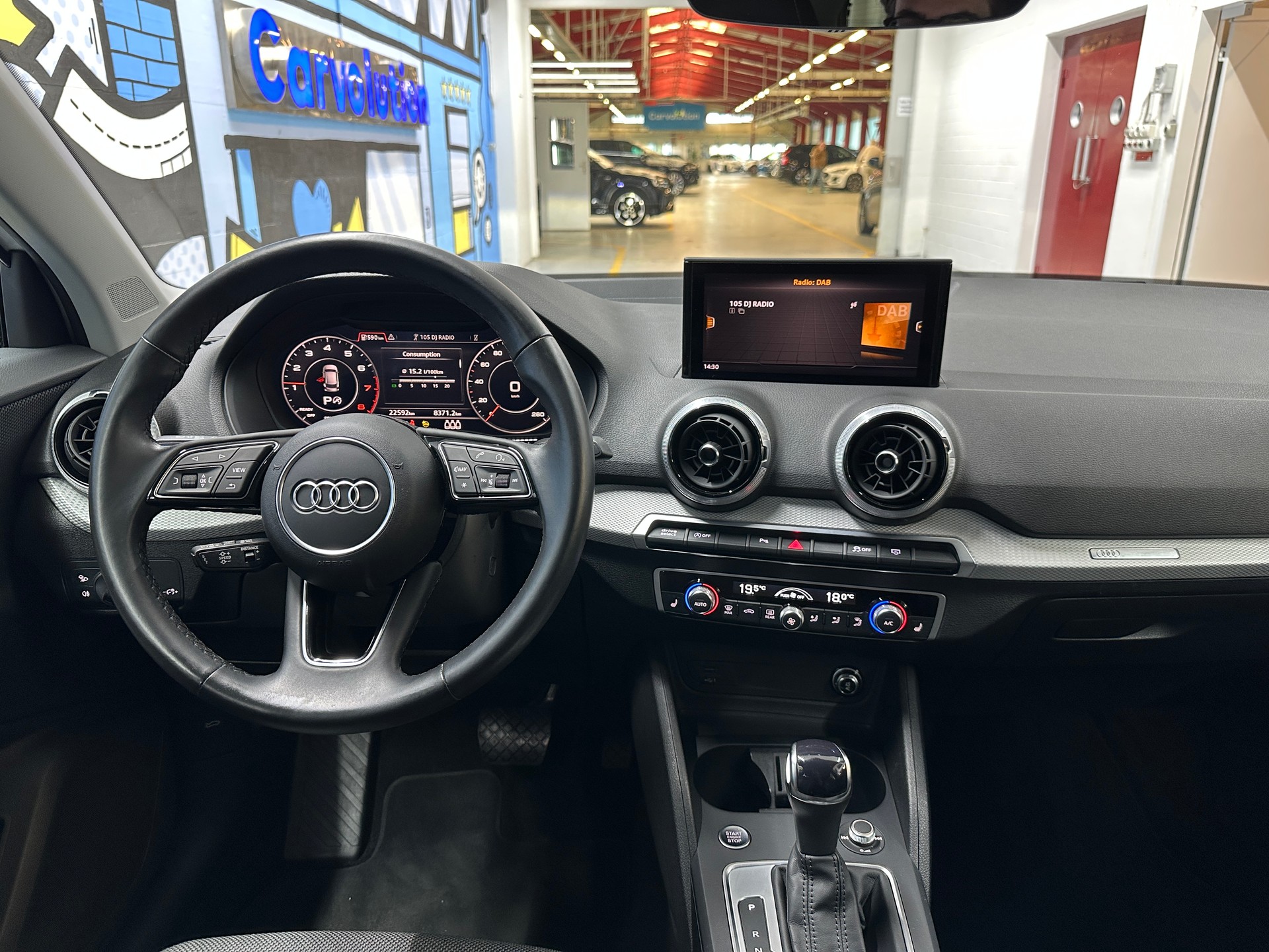 AUDI Q2 35 TFSI S line S-tronic-image-9