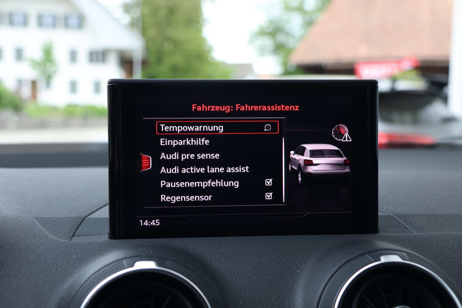AUDI Q2 1.4 TFSI sport S-tronic S-Line (CH)-image-21