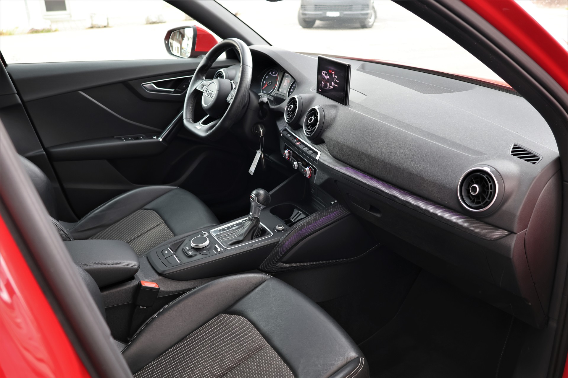 AUDI Q2 1.4 TFSI sport S-tronic S-Line (CH)-image-18