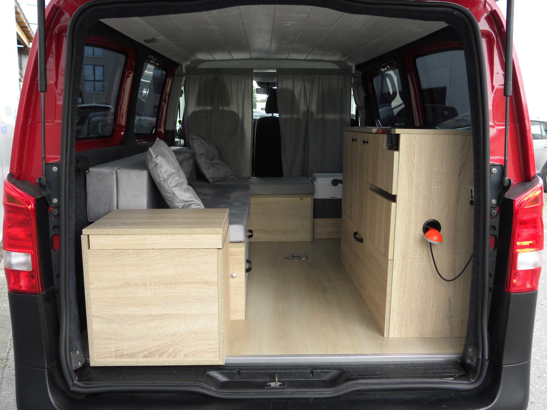 MERCEDES-BENZ Camper Edition Automat-image-10