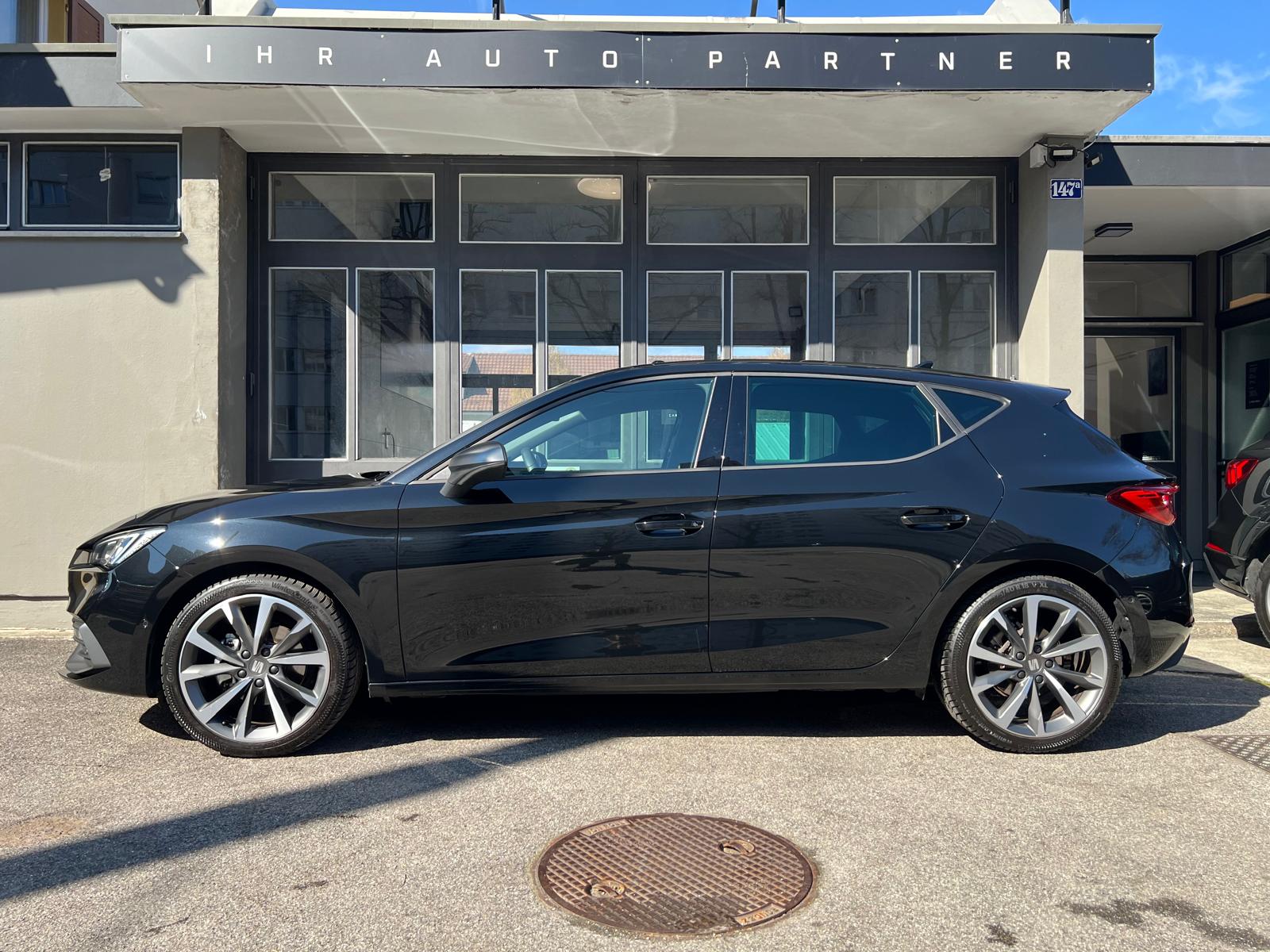 SEAT Leon 1.5 eTSI 150 FR DSG-image-2