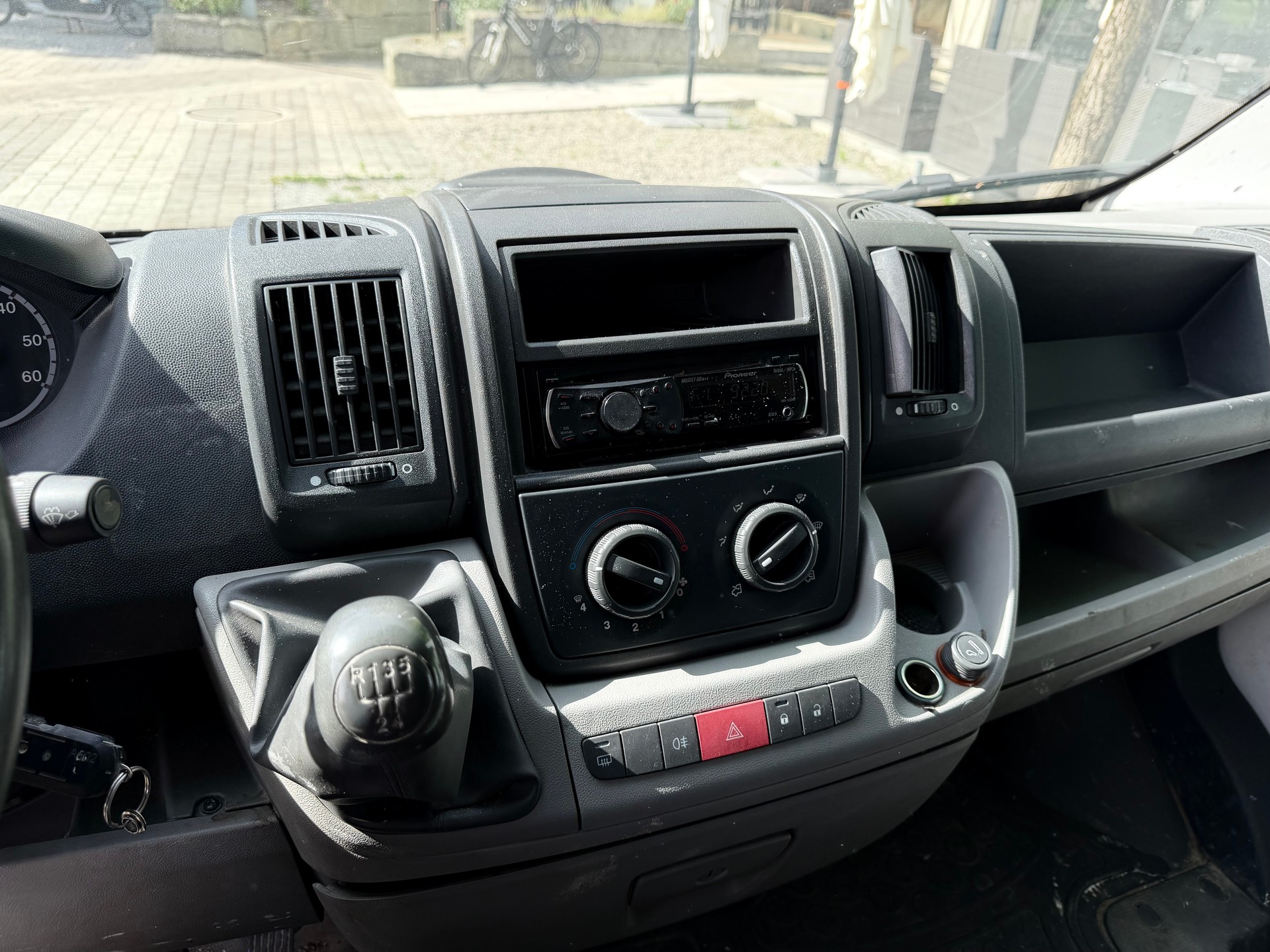 CITROEN Jumper 2.2 HDi 33 L2H2-image-11
