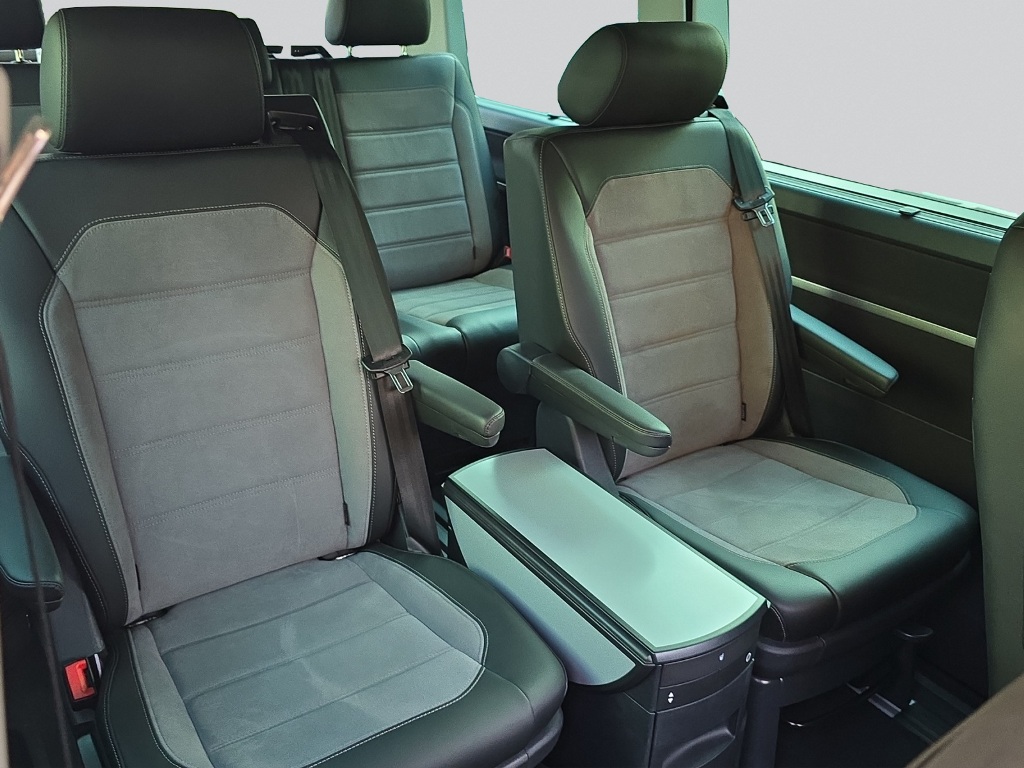 VW T6.1 Multivan 2.0 Bi-TDI Comfortline 4Motion DSG-image-10