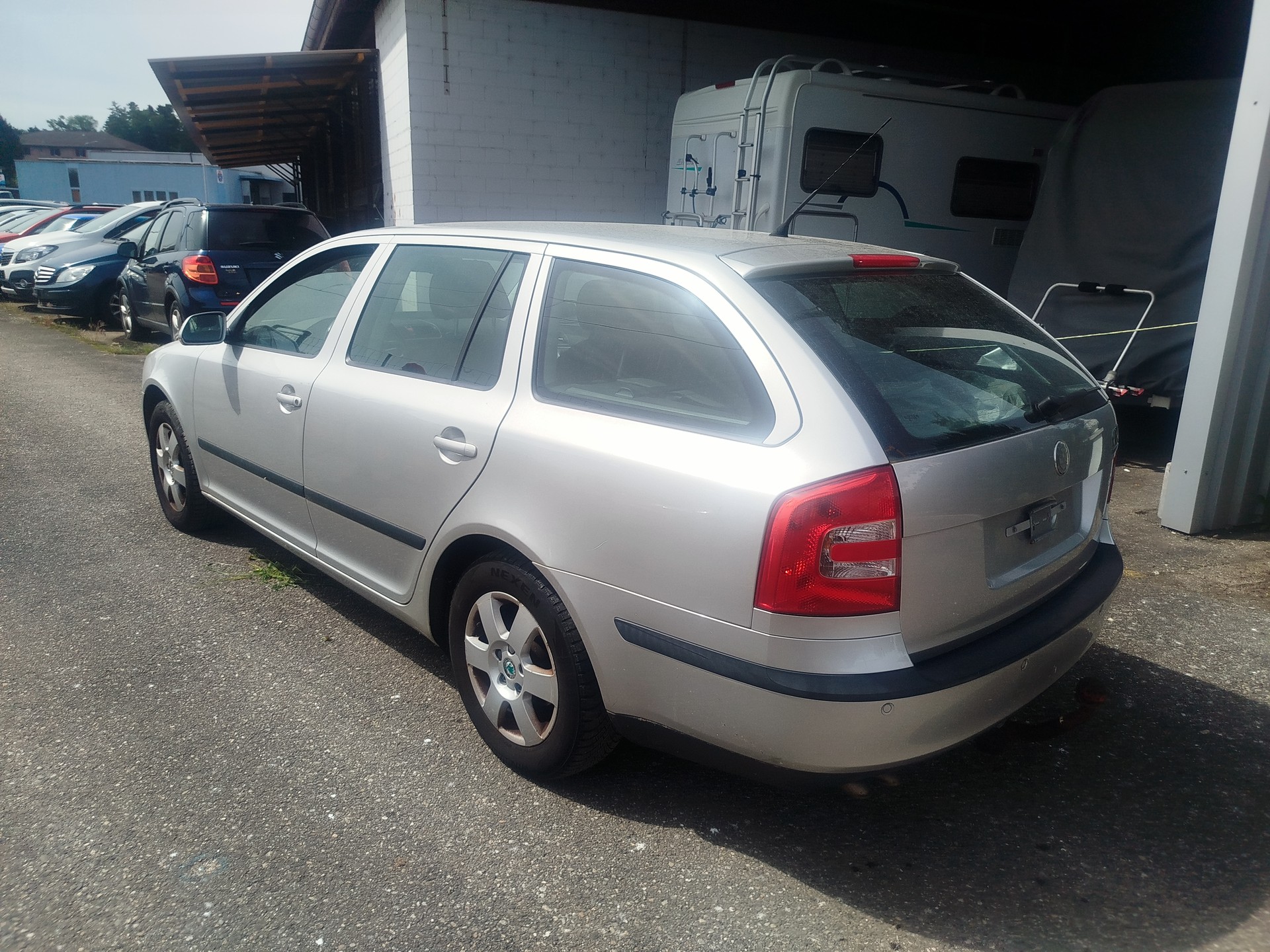 SKODA Octavia 1.9 TDI Elegance-image-3