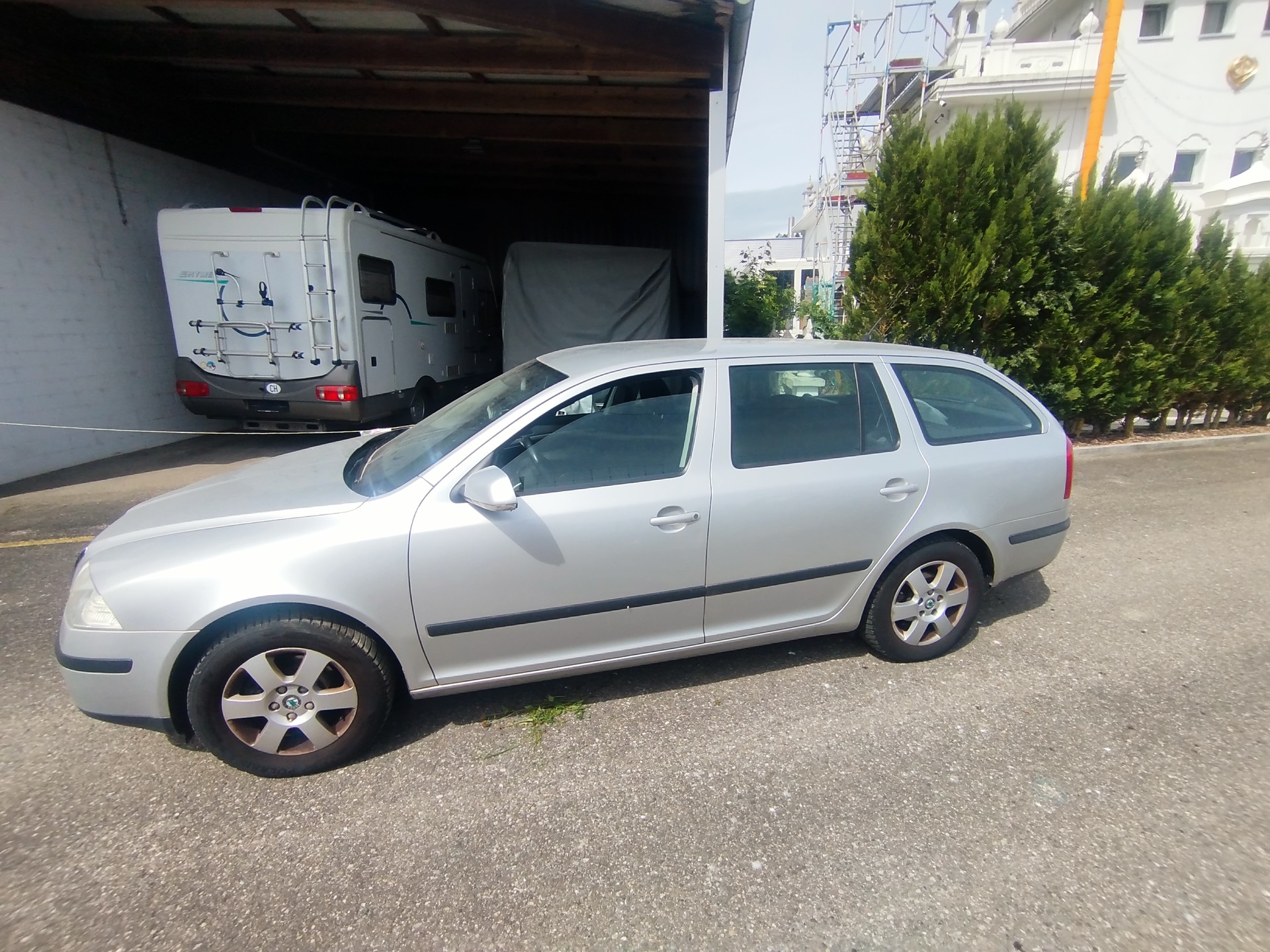 SKODA Octavia 1.9 TDI Elegance-image-2