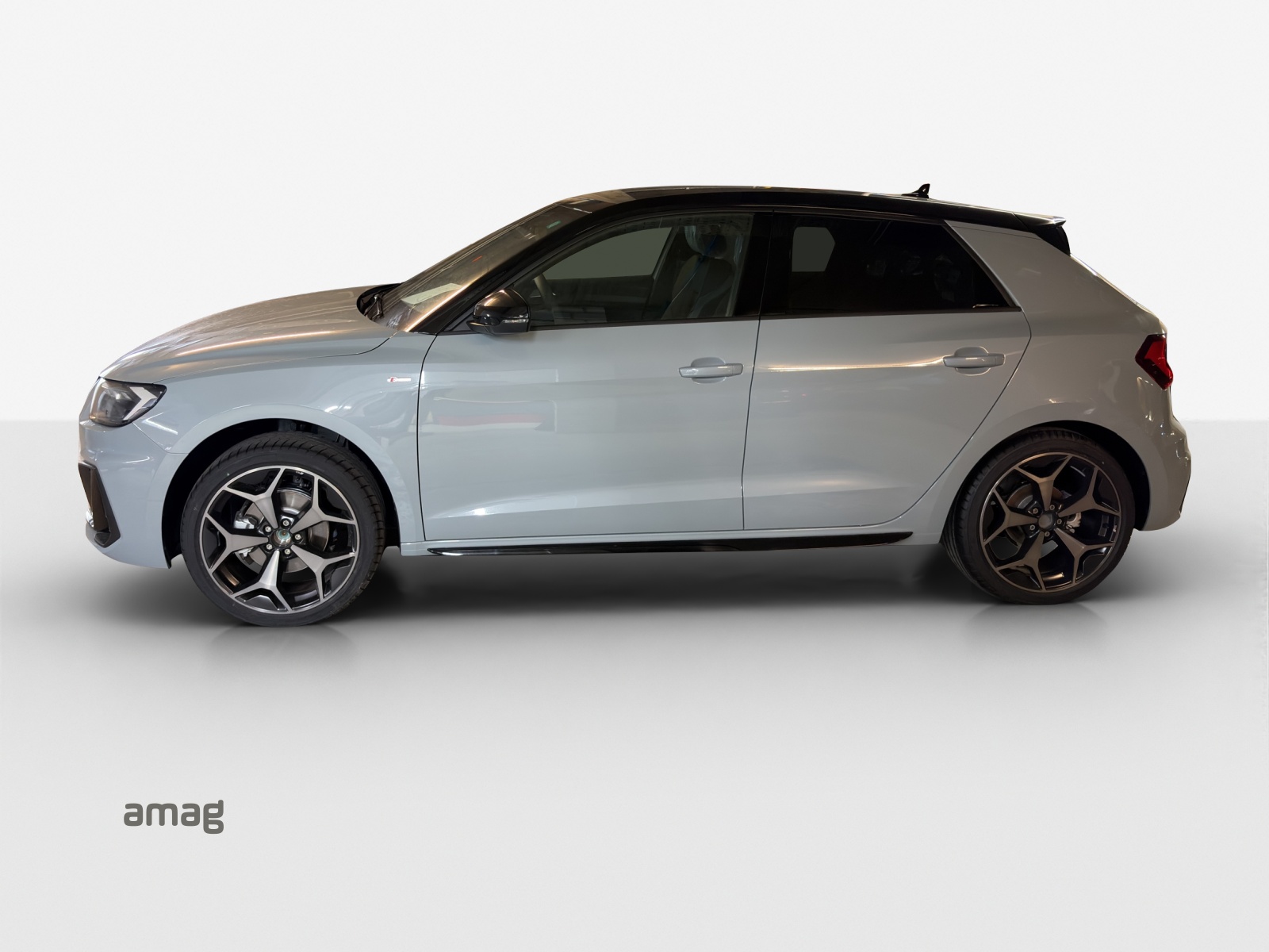 AUDI A1 Sportback 30 TFSI S Line Attraction S-tronic-image-1