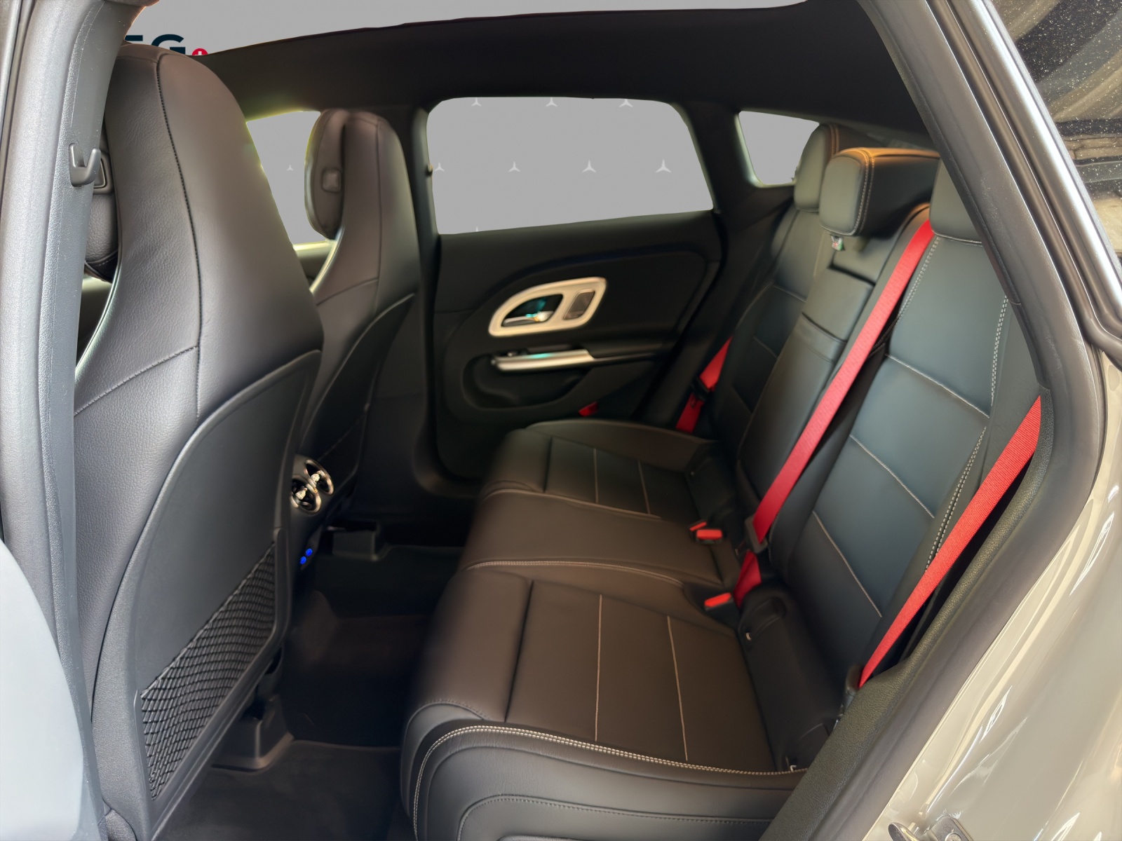 MERCEDES-BENZ CLA Shooting Brake 220 4Matic 8G-DCT-image-13