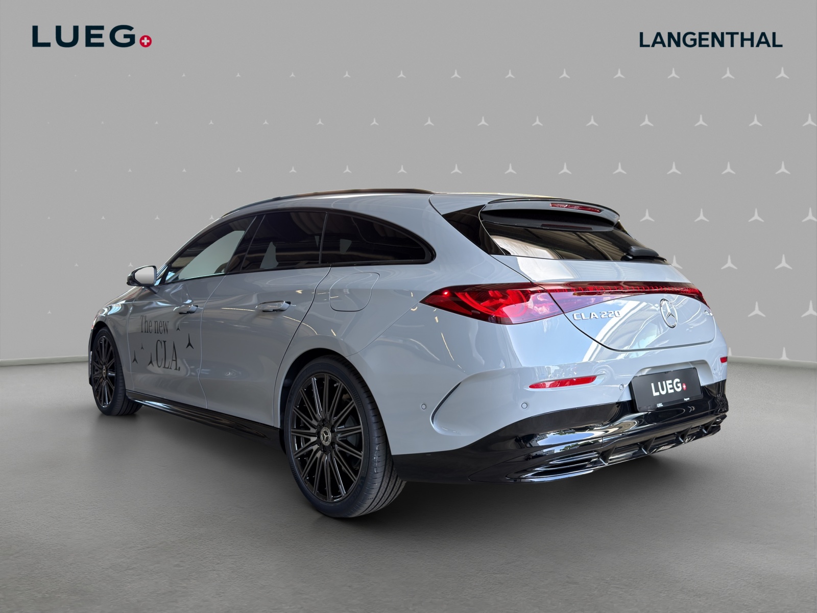 MERCEDES-BENZ CLA Shooting Brake 220 4Matic 8G-DCT-image-2