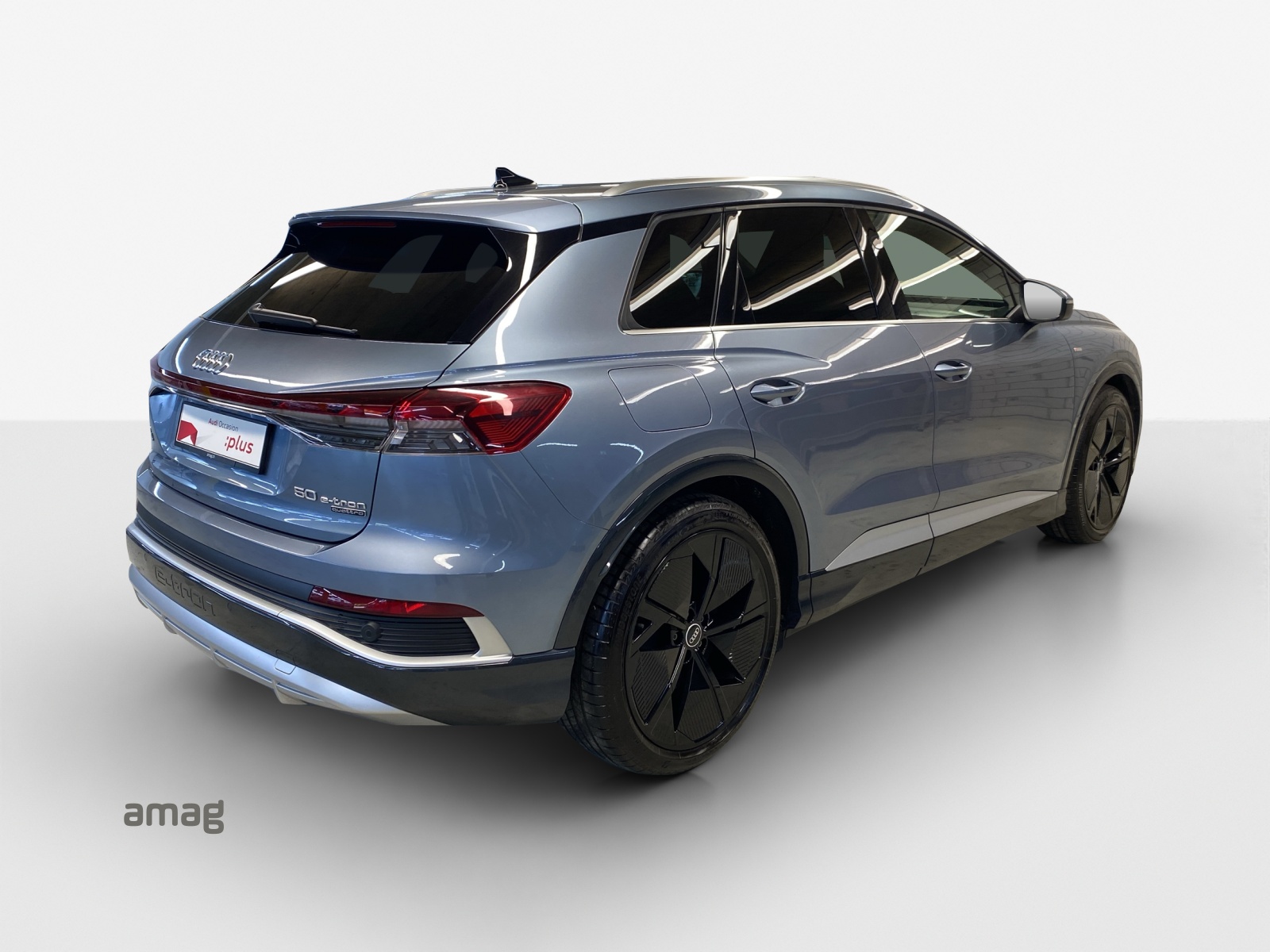 AUDI Q4 e-tron 50 quattro-image-5