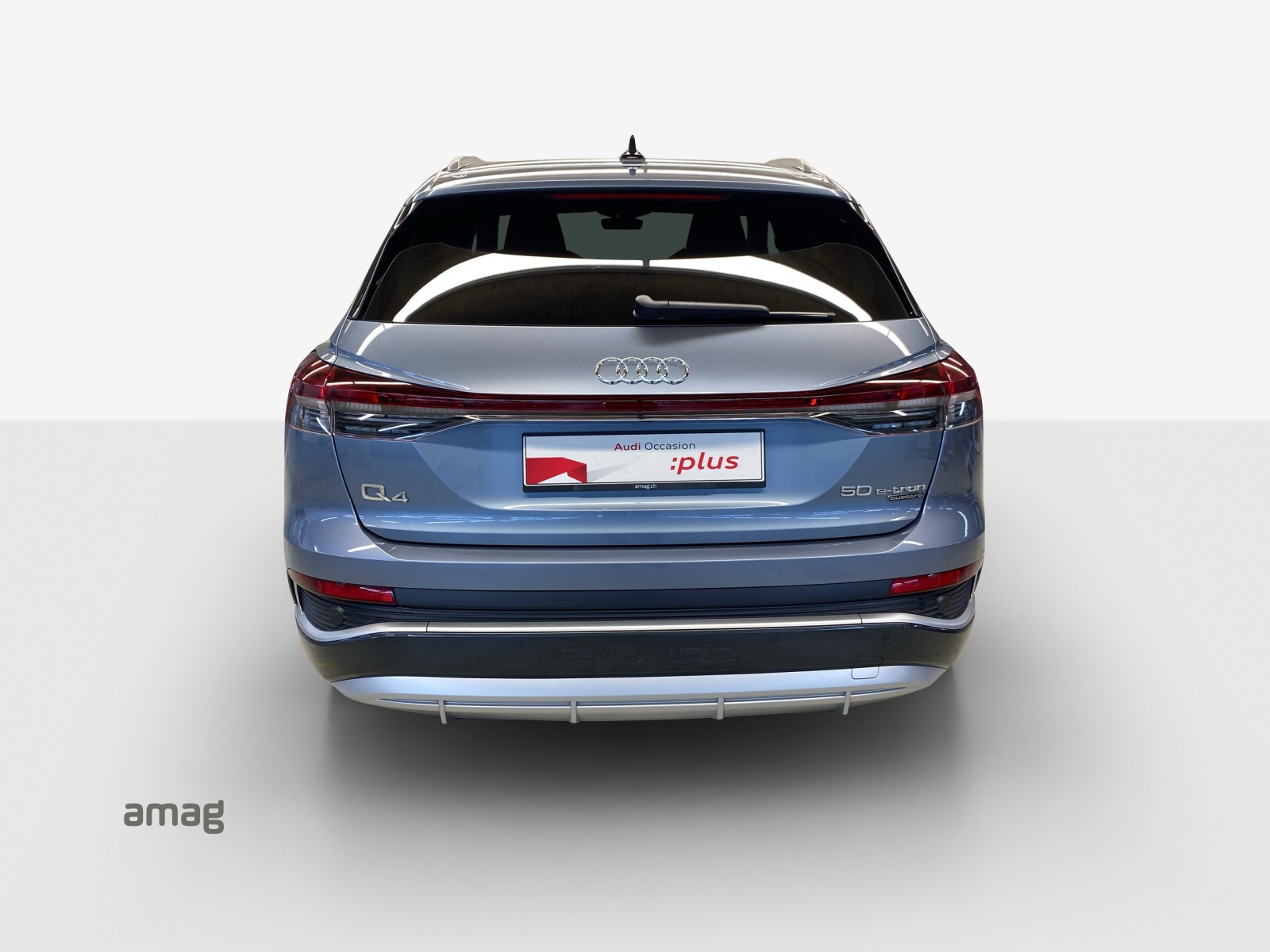 AUDI Q4 e-tron 50 quattro-image-4