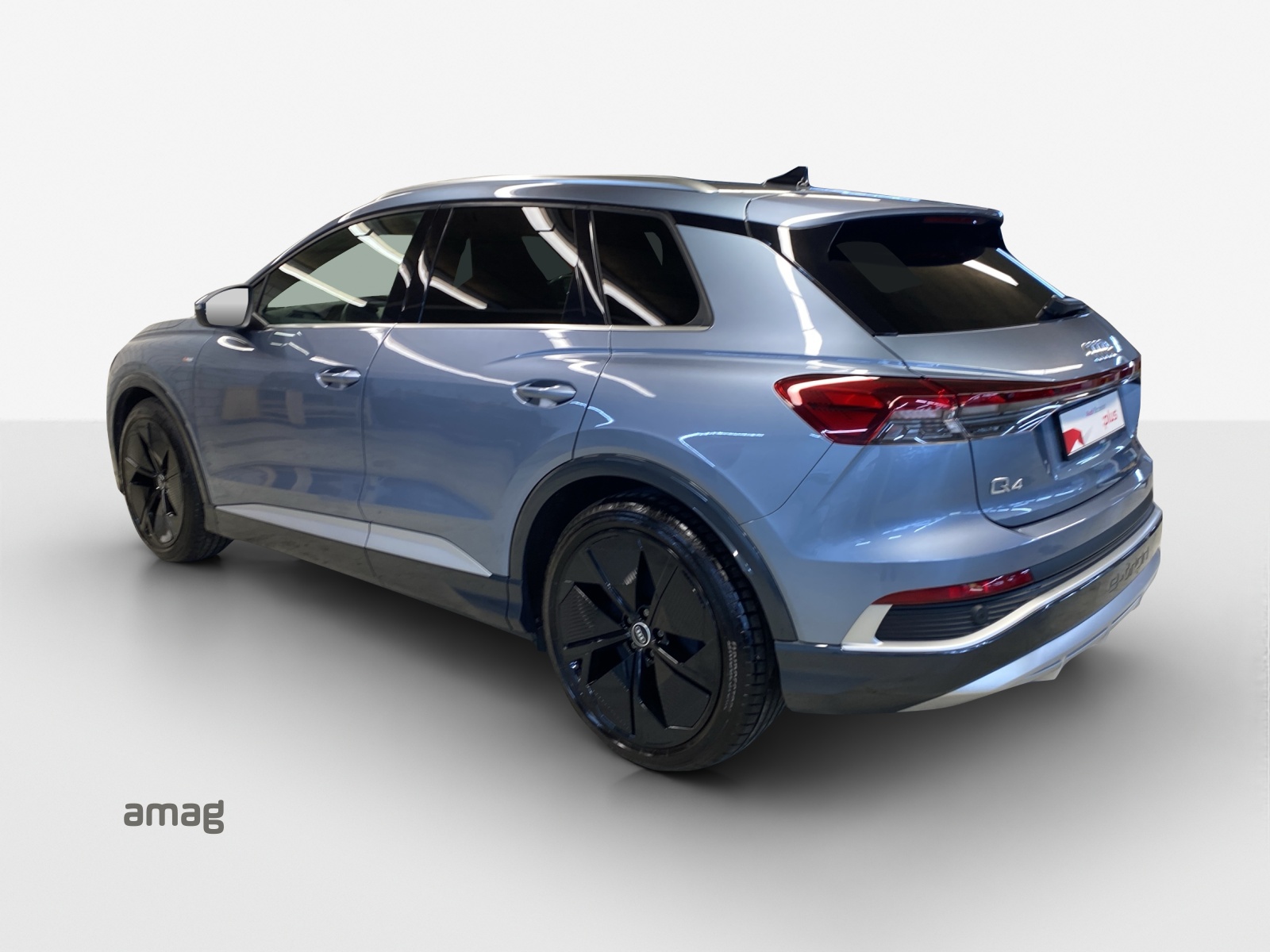 AUDI Q4 e-tron 50 quattro-image-3
