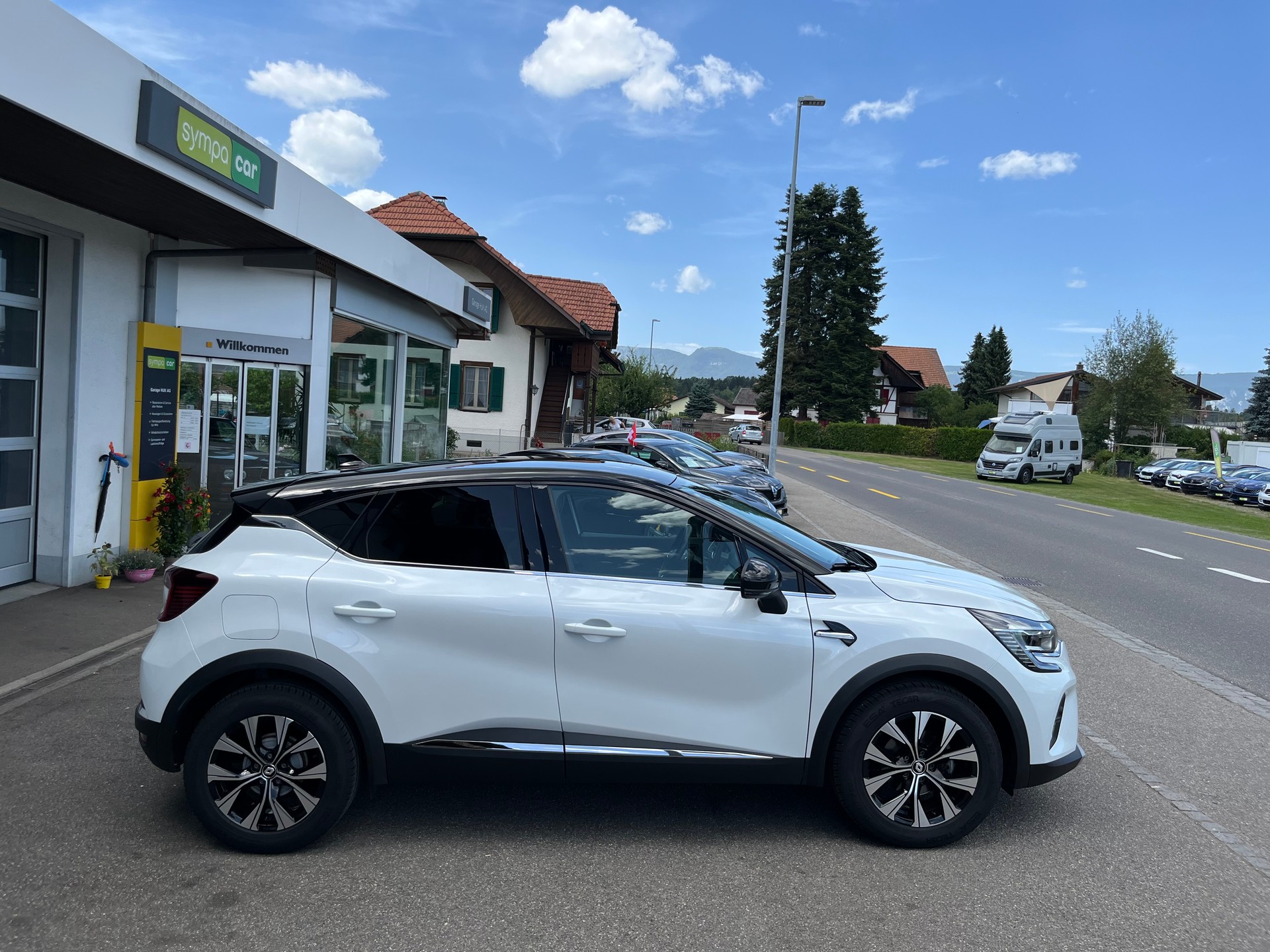 RENAULT Captur 1.3 TCe Techno EDC+++FORTLAUFENDE GARANTIE+++-image-3