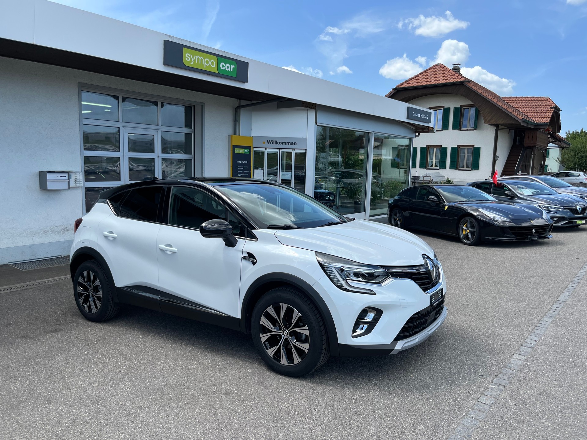 RENAULT Captur 1.3 TCe Techno EDC+++FORTLAUFENDE GARANTIE+++-image-0