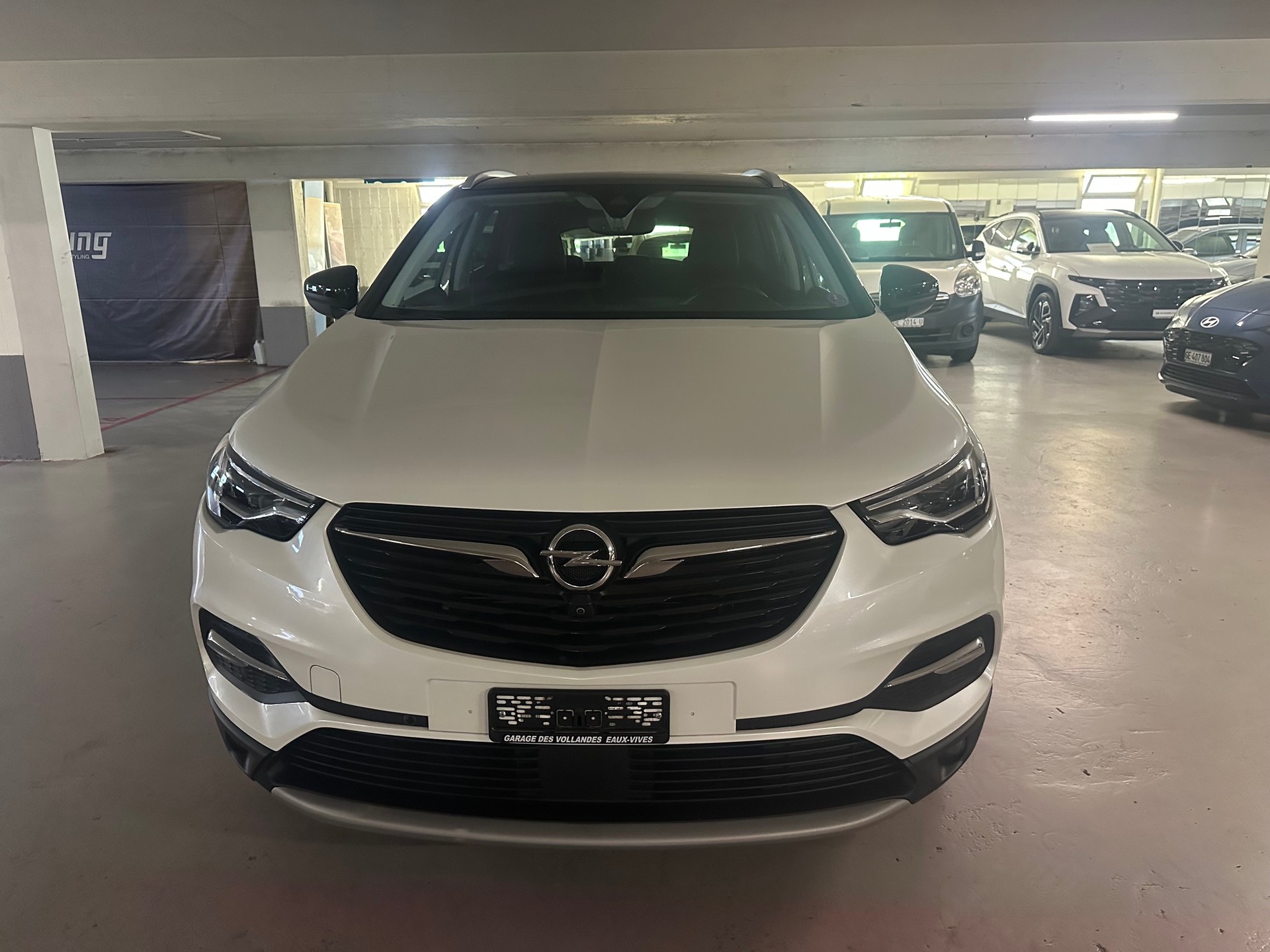 OPEL Grandland X 1.6 Hybrid4 Excellence Automatik-image-7