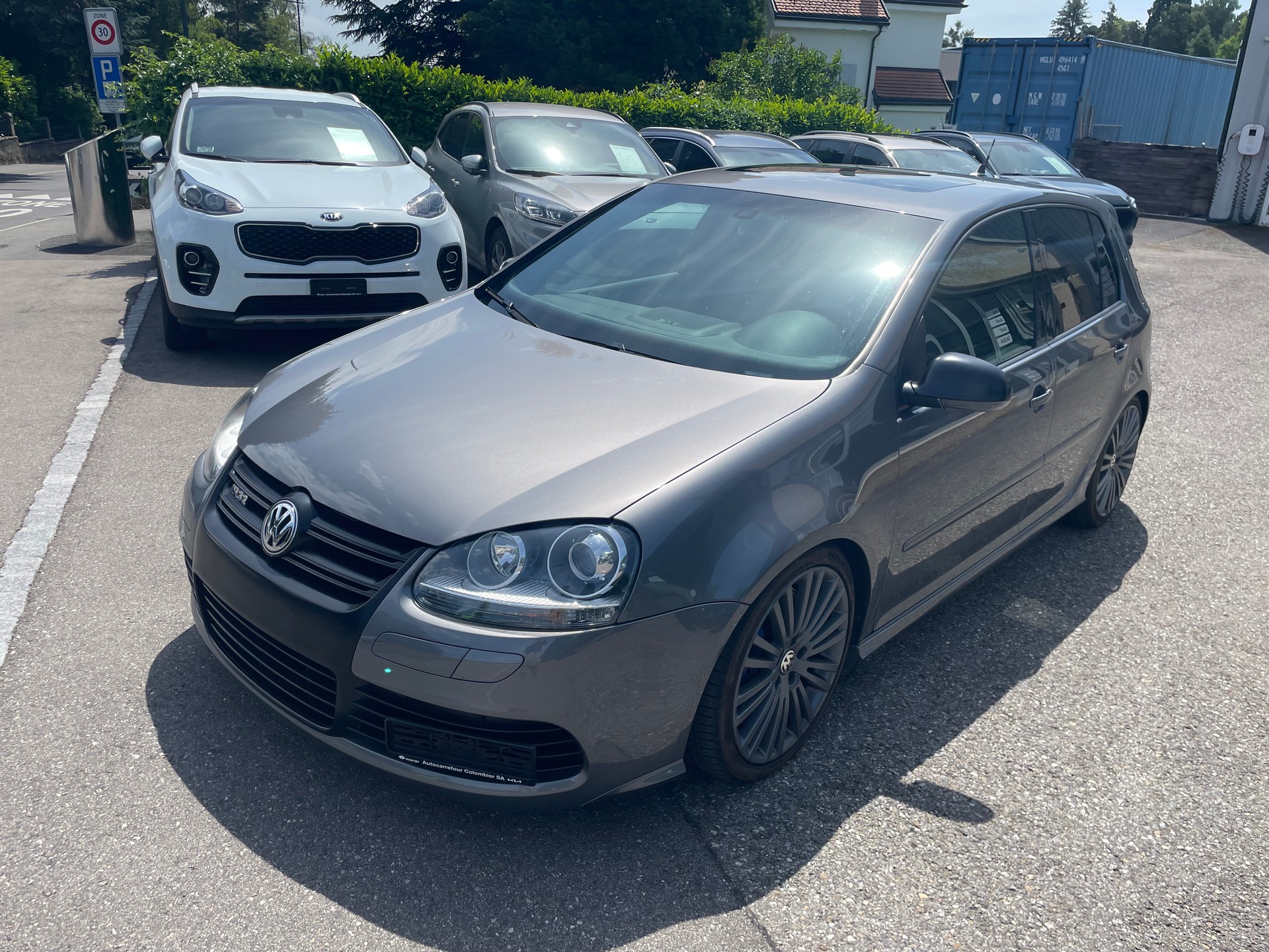 VW Golf R32 4Motion-image-6