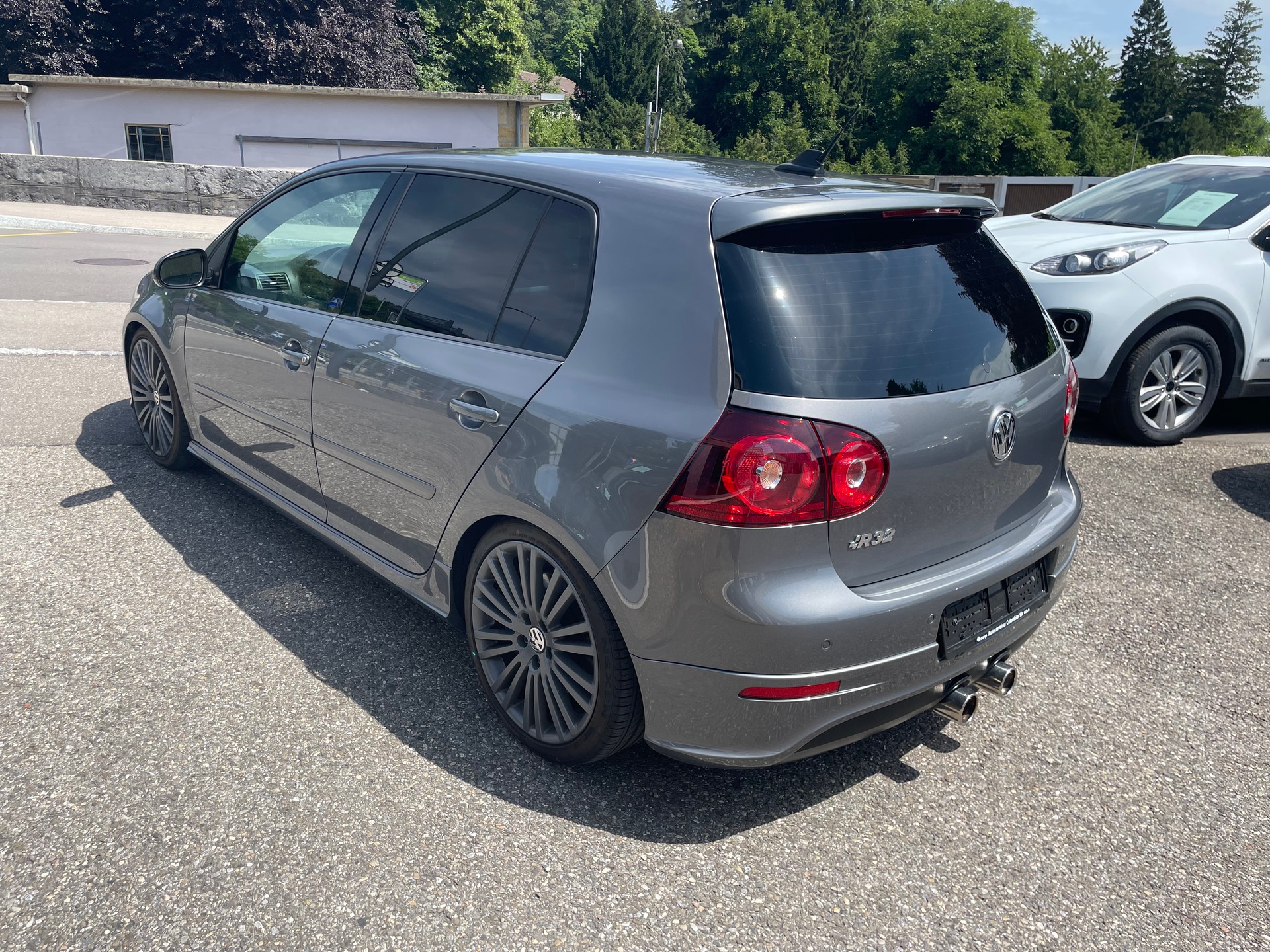 VW Golf R32 4Motion-image-4