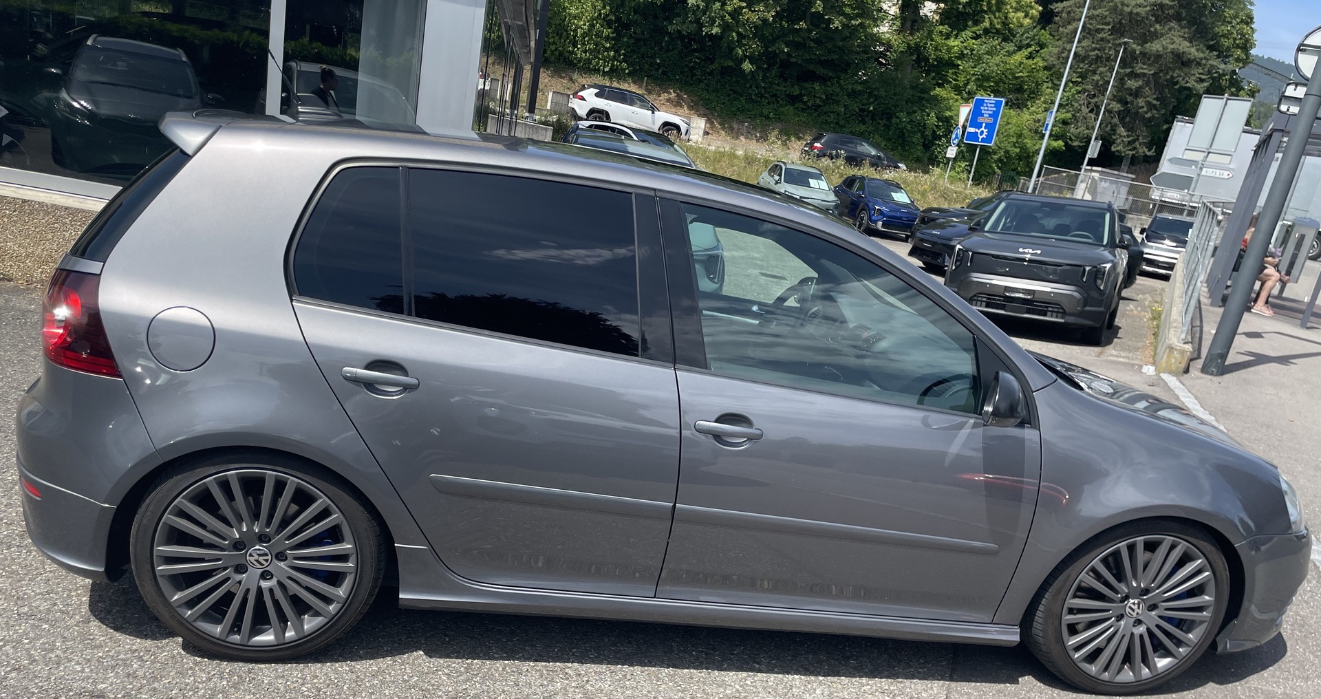 VW Golf R32 4Motion-image-1
