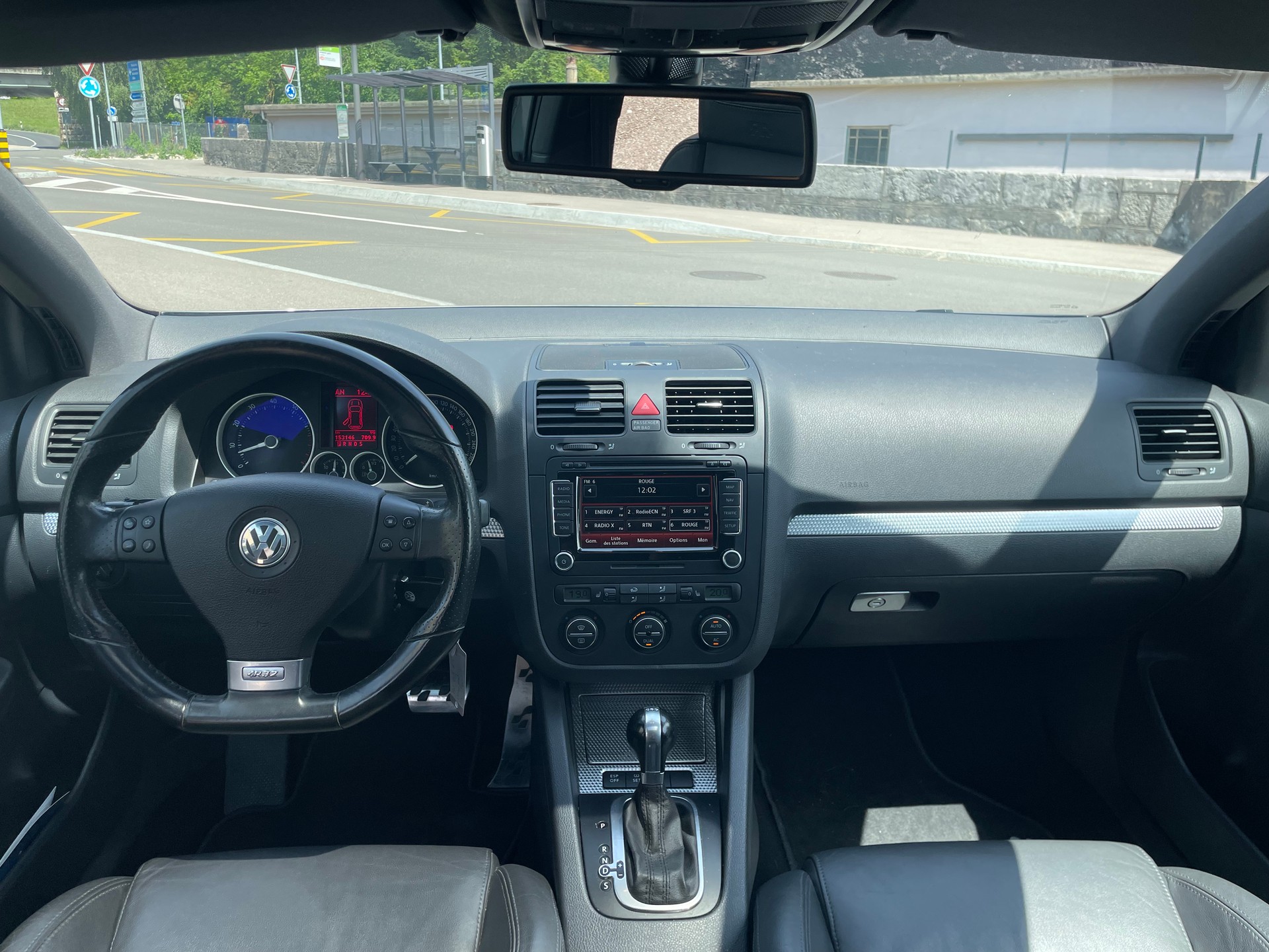 VW Golf R32 4Motion-image-9