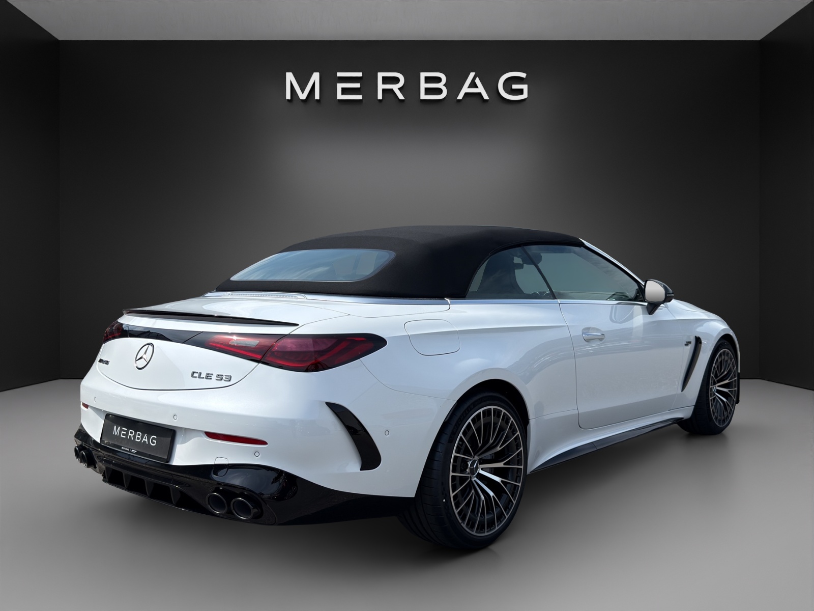 MERCEDES-BENZ CLE AMG 53 Cabrio 4Matic+ 9G-Tronic-image-4