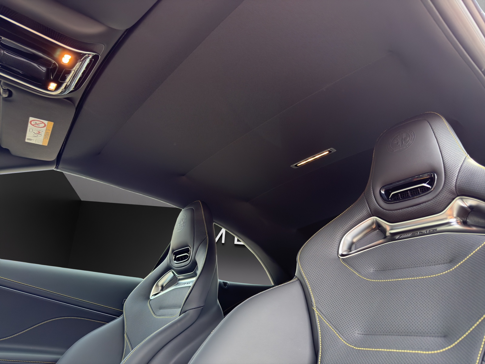 MERCEDES-BENZ CLE AMG 53 Cabrio 4Matic+ 9G-Tronic-image-13