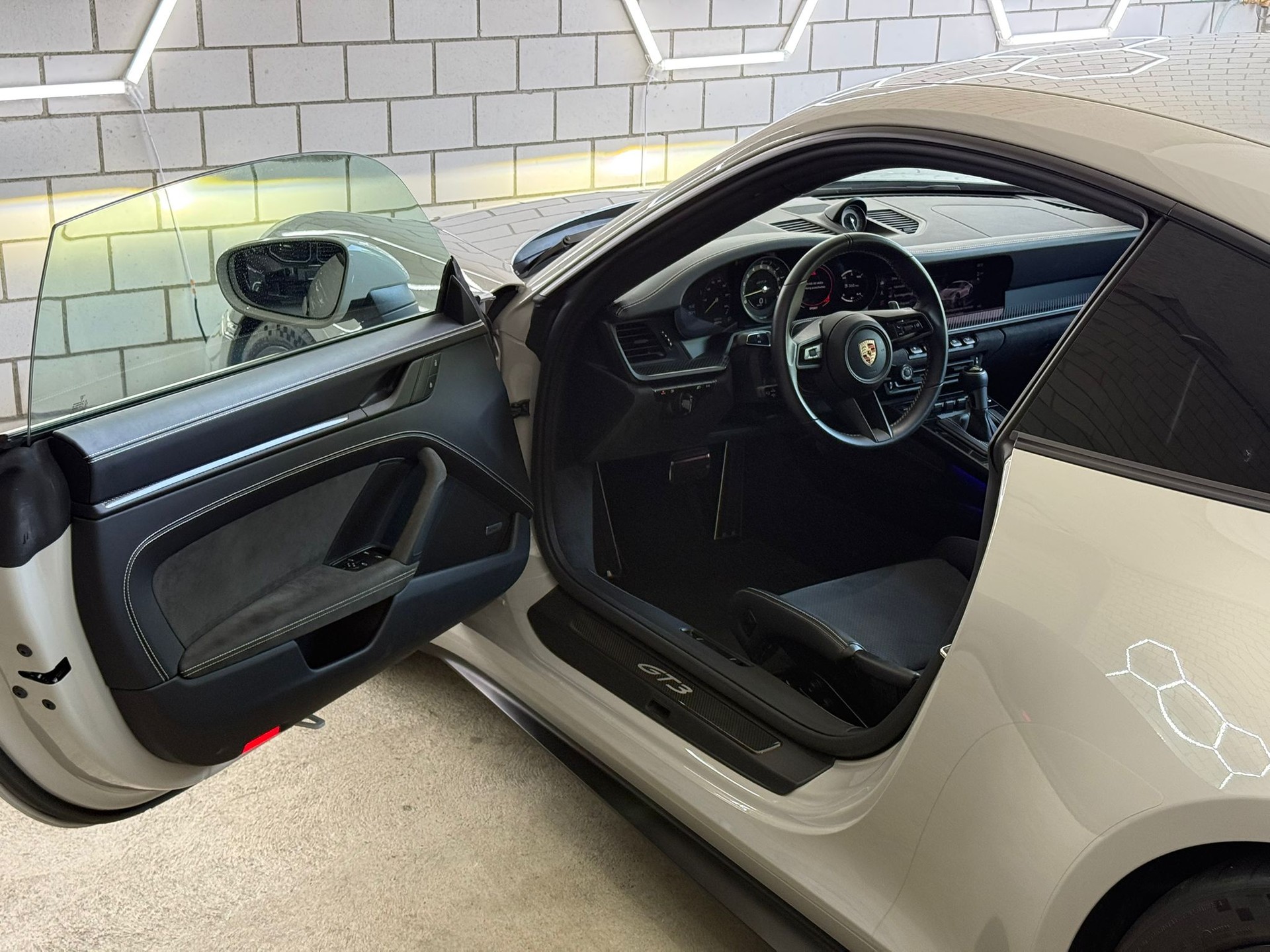 PORSCHE 911 GT3 PDK-image-4