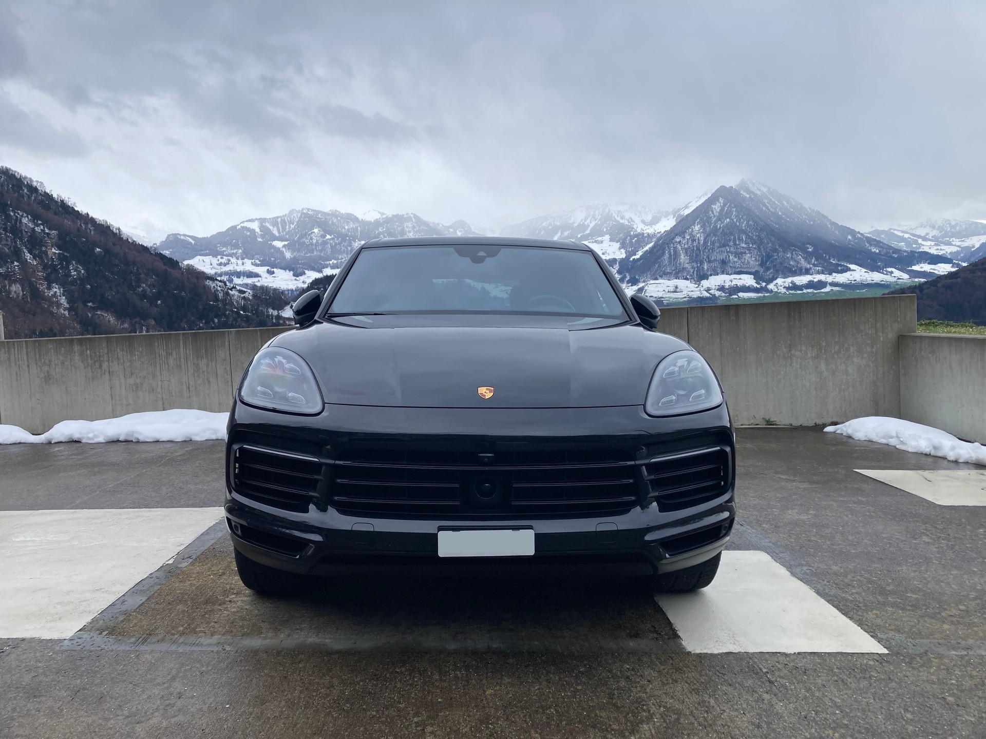 PORSCHE 3.0 V6 E-Hybrid-image-1