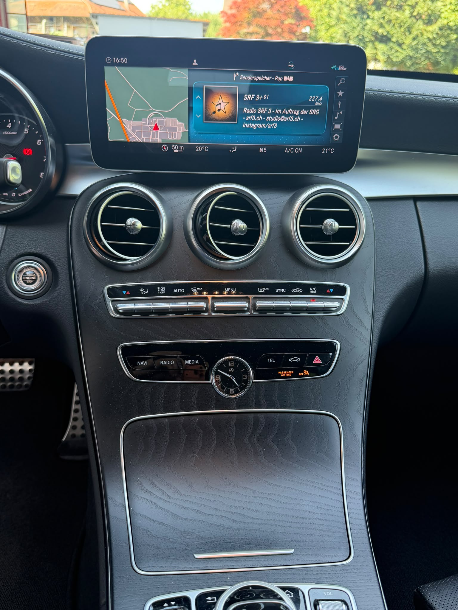 MERCEDES-BENZ C 200 AMG Line 4matic Kombi-image-12