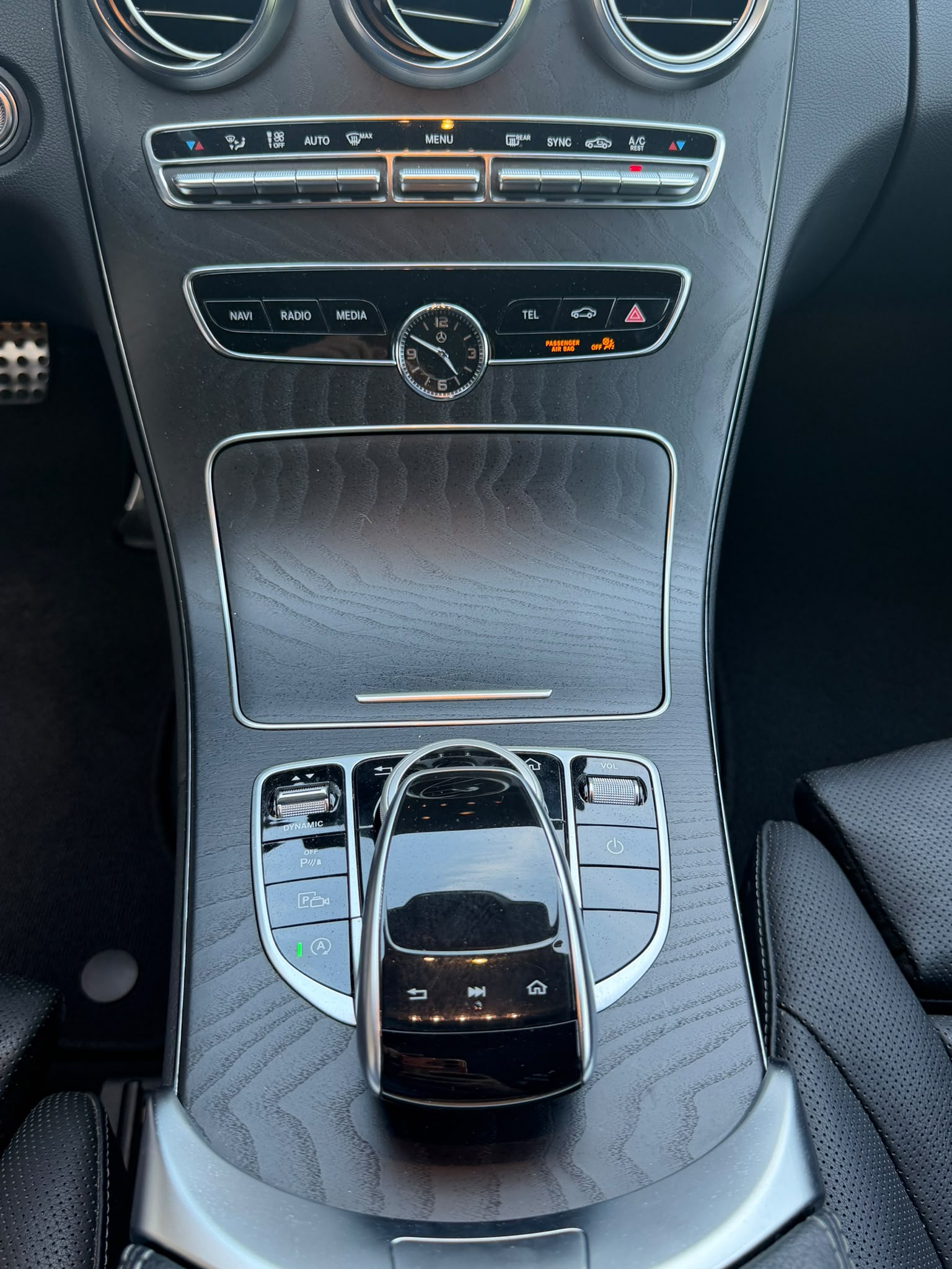 MERCEDES-BENZ C 200 AMG Line 4matic Kombi-image-14