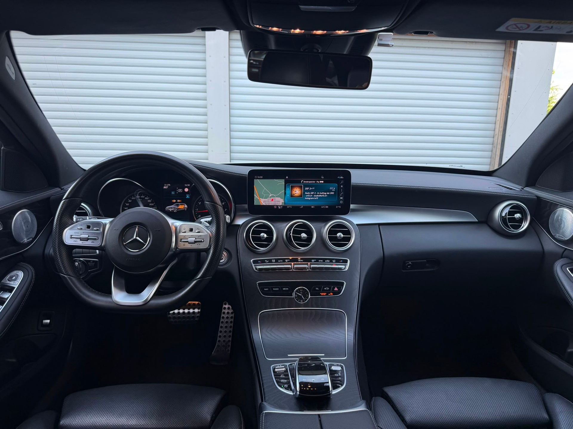 MERCEDES-BENZ C 200 AMG Line 4matic Kombi-image-9