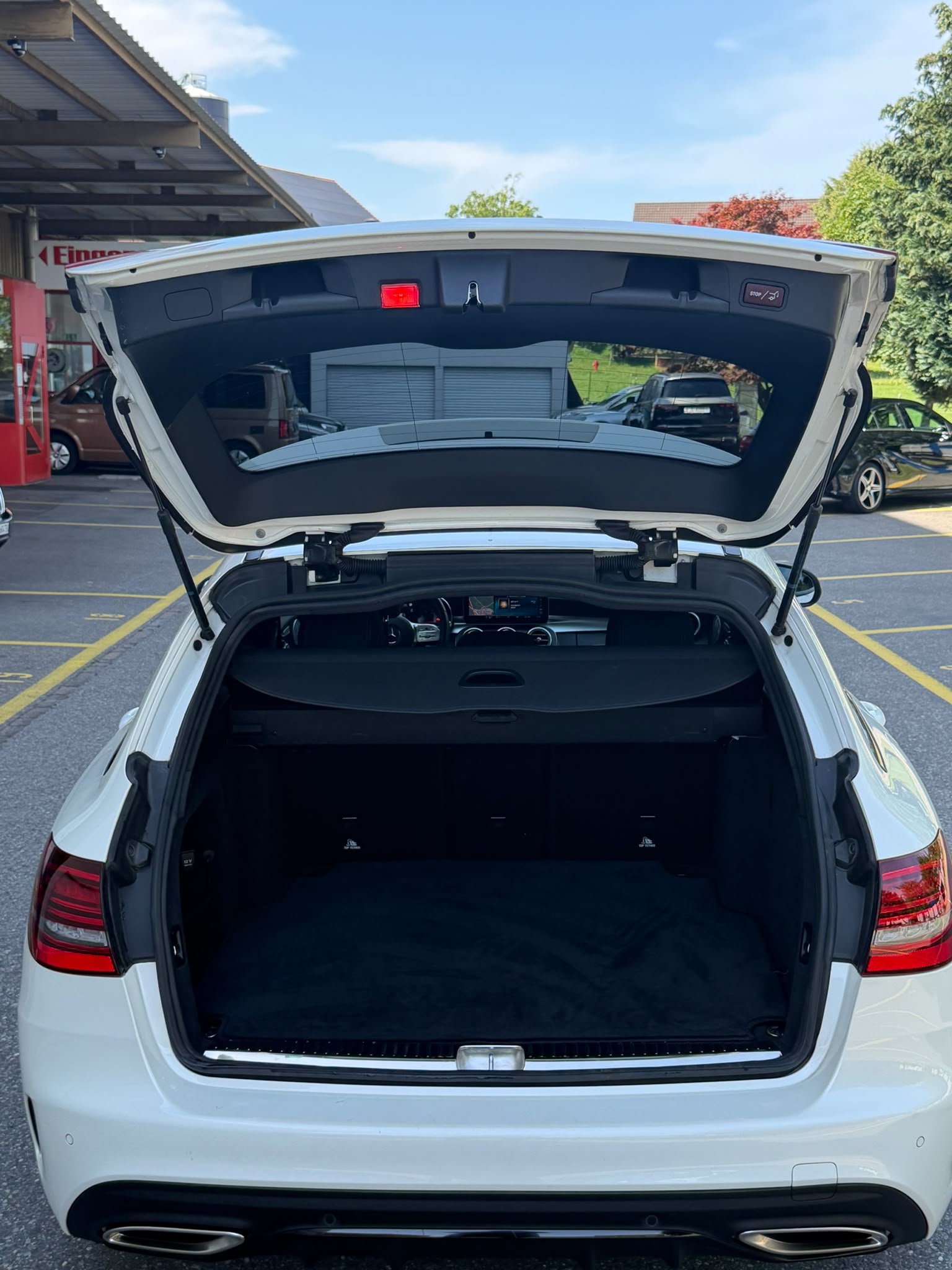MERCEDES-BENZ C 200 AMG Line 4matic Kombi-image-15