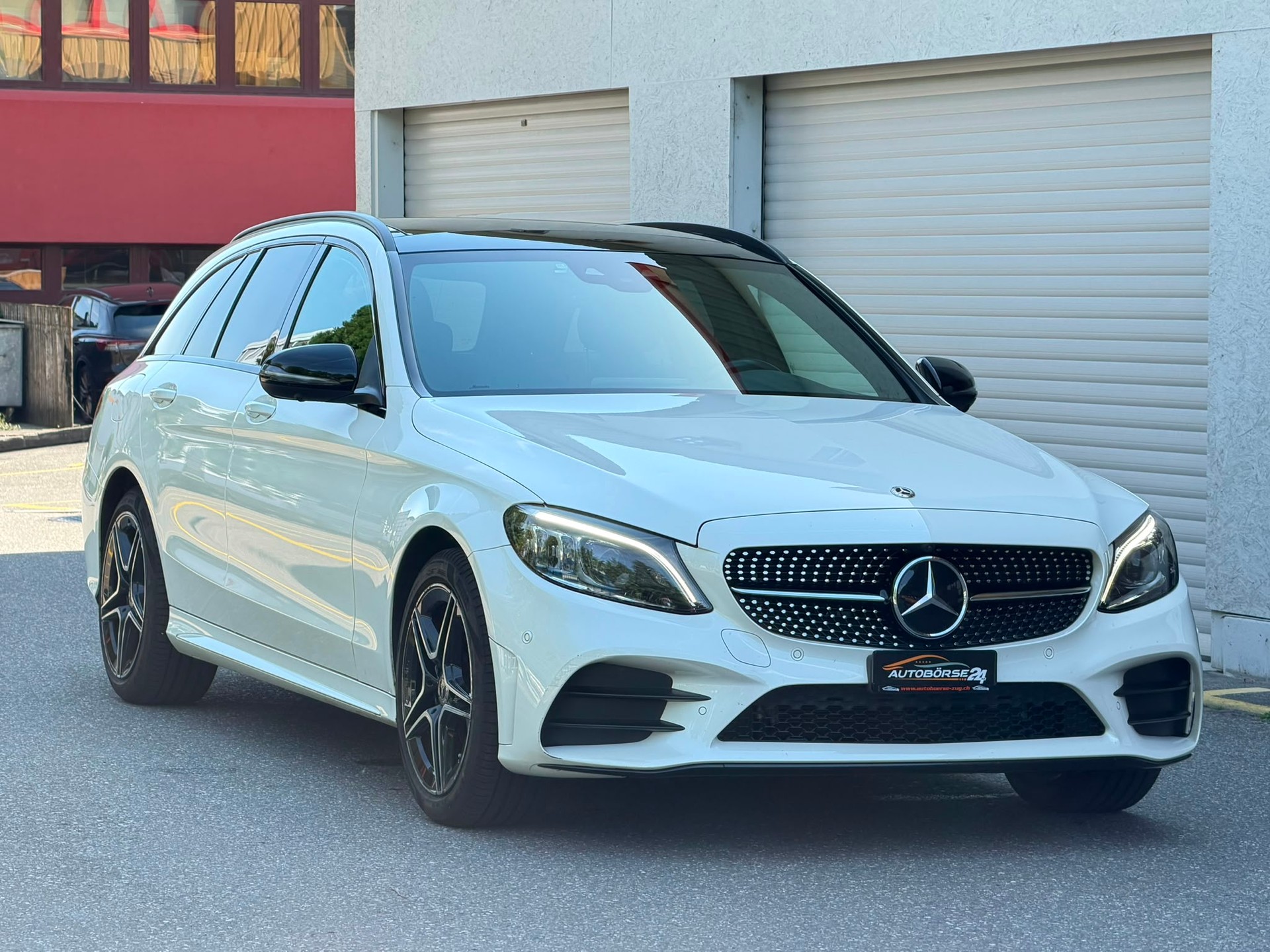 MERCEDES-BENZ C 200 AMG Line 4matic Kombi-image-1