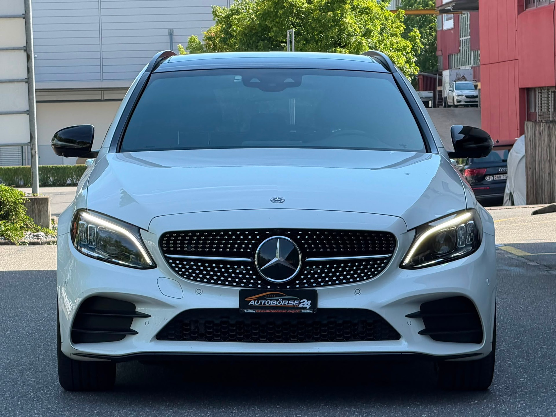 MERCEDES-BENZ C 200 AMG Line 4matic Kombi-image-2