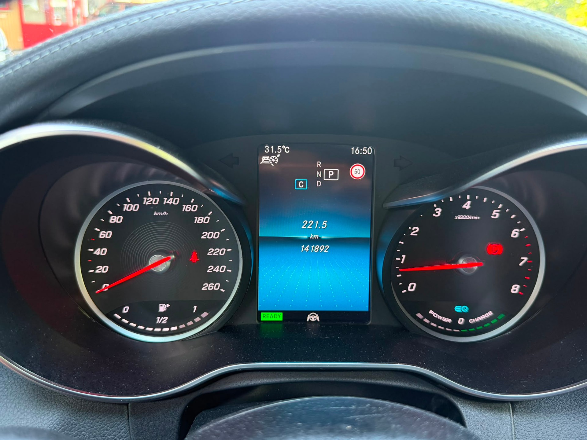 MERCEDES-BENZ C 200 AMG Line 4matic Kombi-image-13