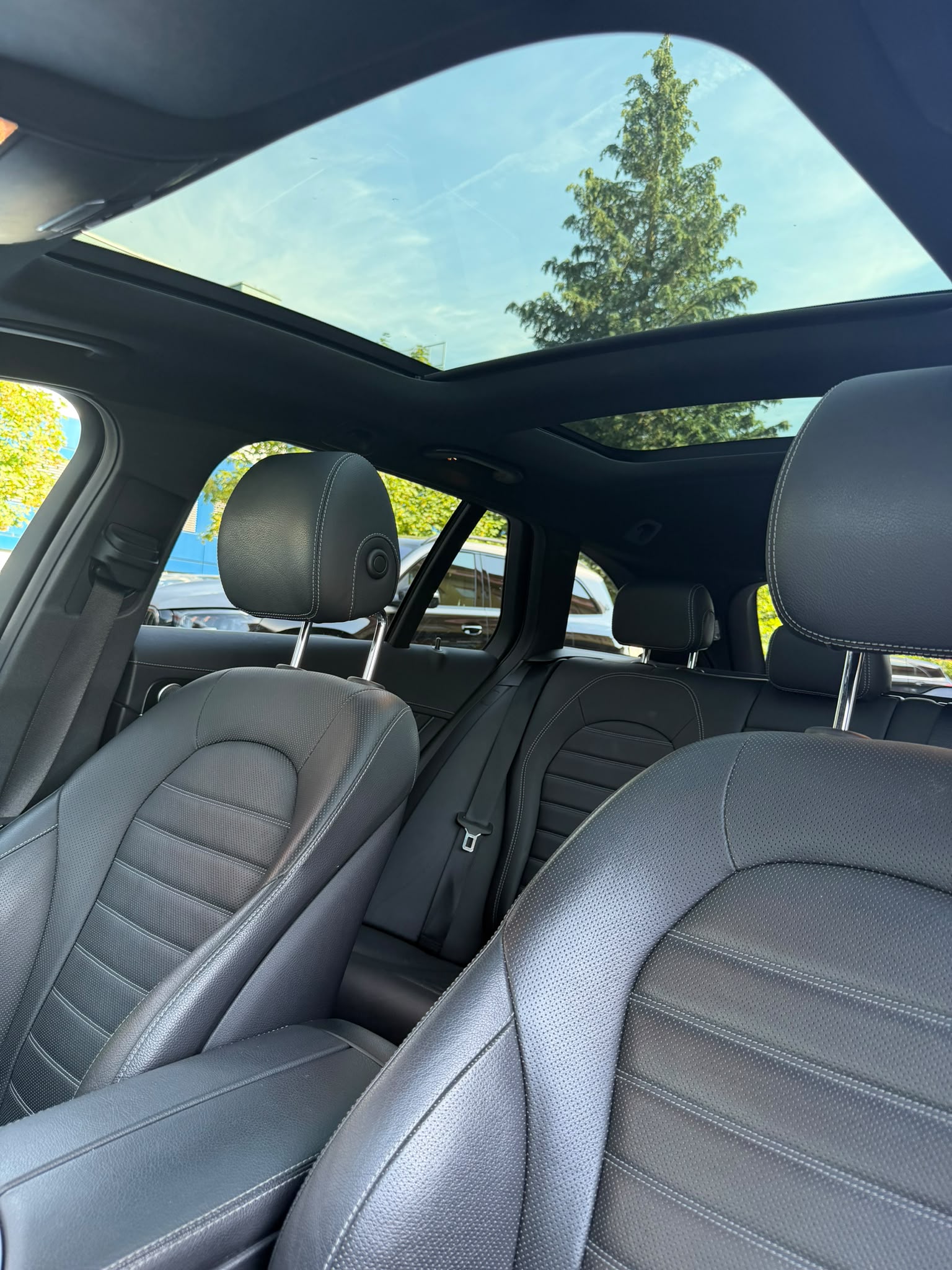MERCEDES-BENZ C 200 AMG Line 4matic Kombi-image-7